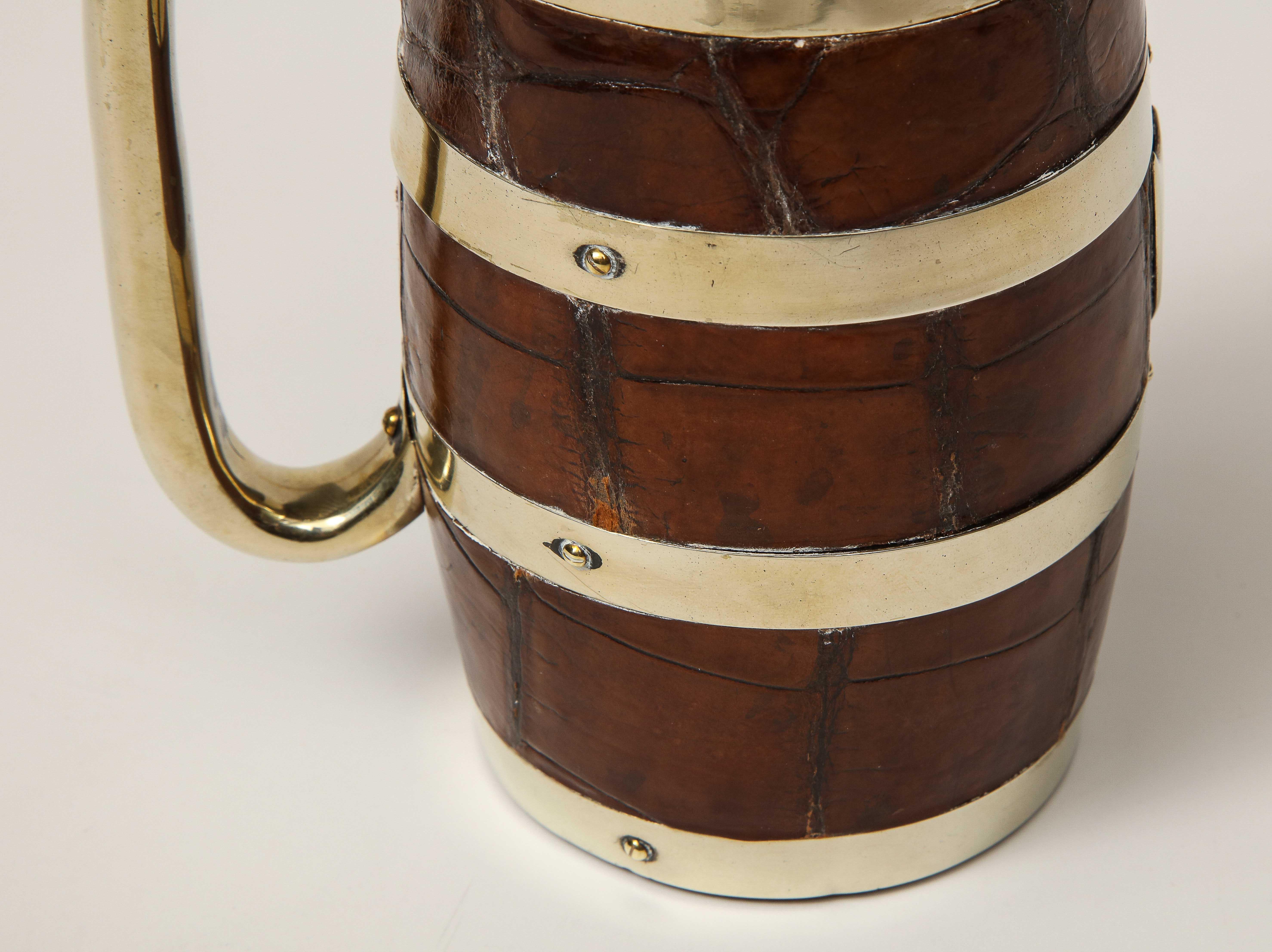 English Late 19th Century Alligator Covered Mug with Silver Mounts In Good Condition For Sale In New York, NY