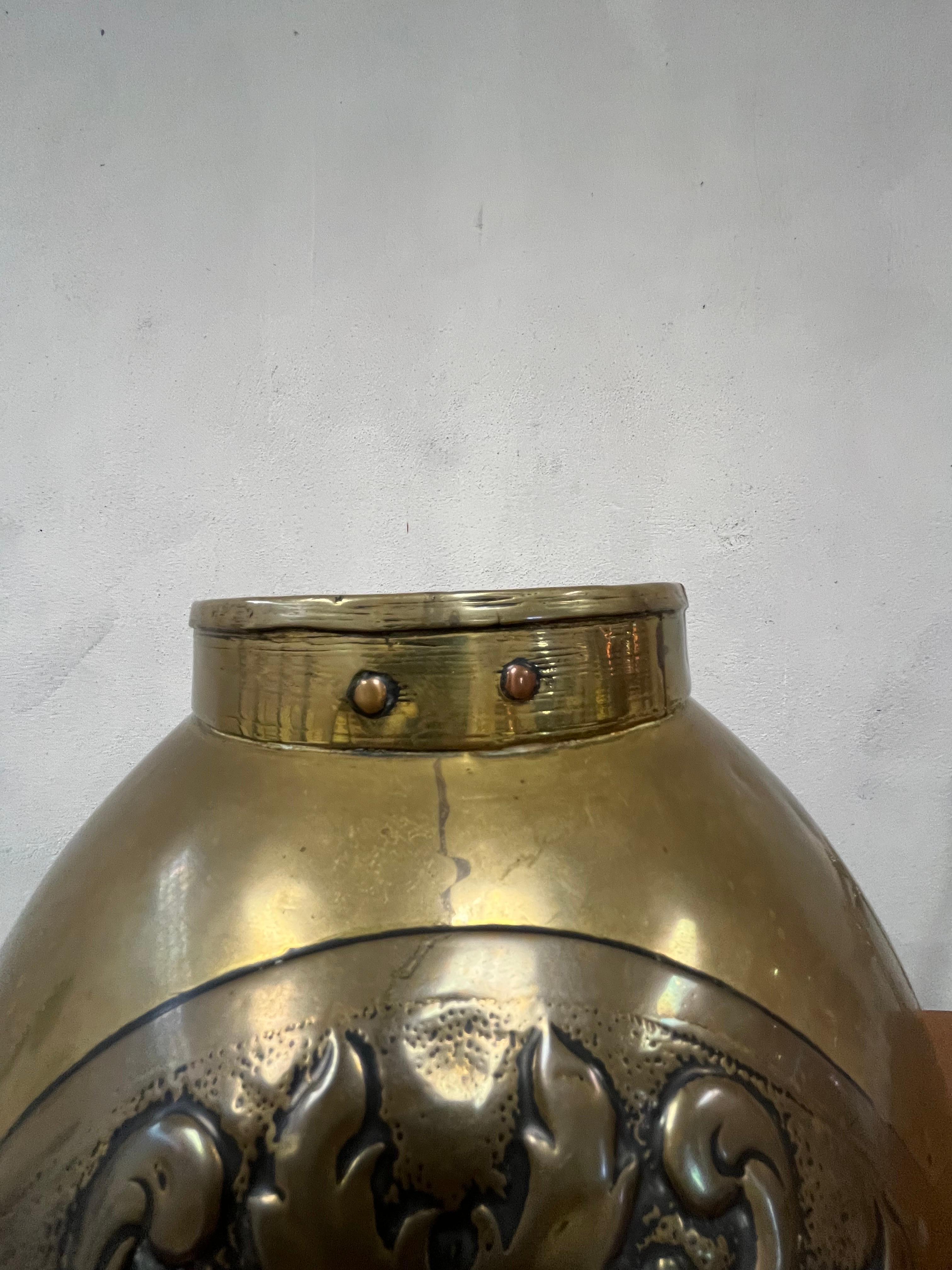 English Late 19th Century Copper & Brass Coal Bucket Planter For Sale 6
