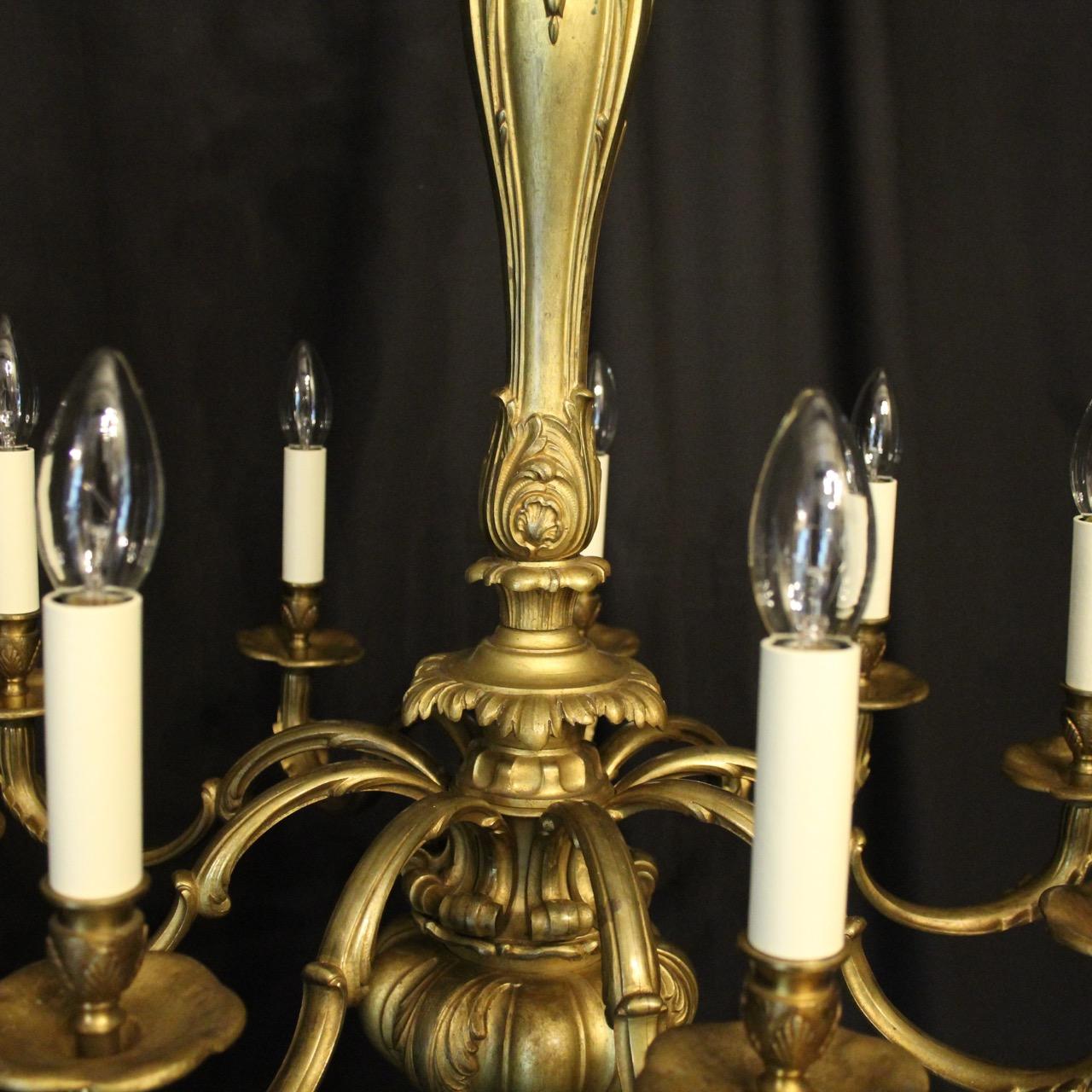 English Late 19th Century Gilded Cherub Bronze Eight-Light Antique Chandelier For Sale 1