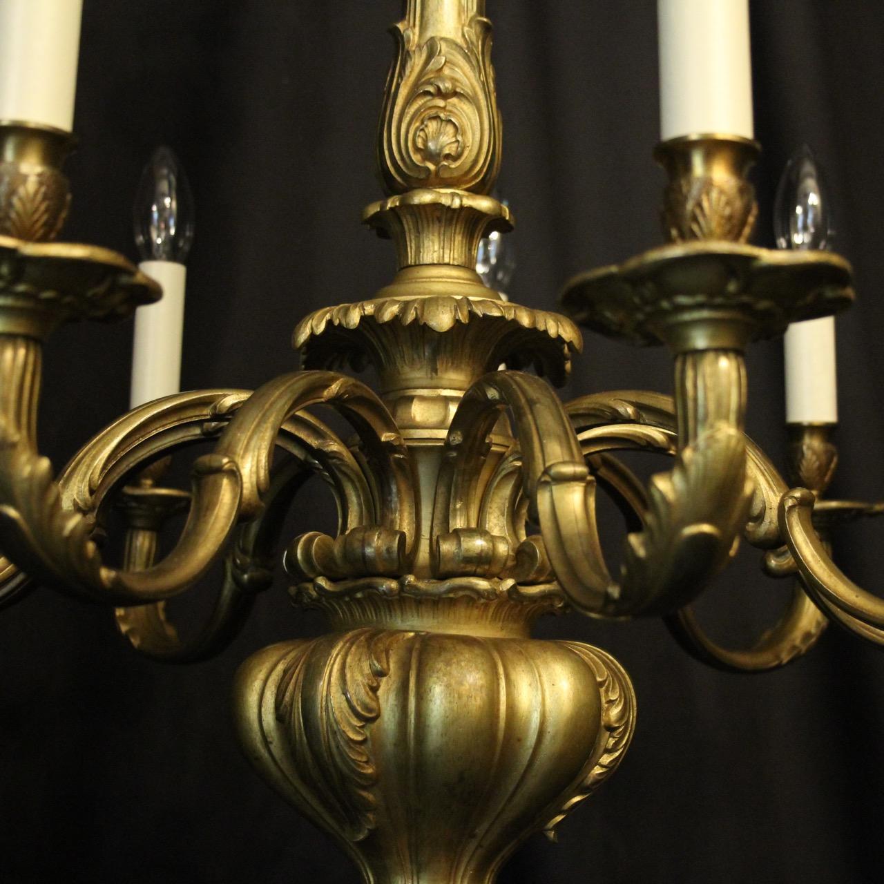 English Late 19th Century Gilded Cherub Bronze Eight-Light Antique Chandelier For Sale 2