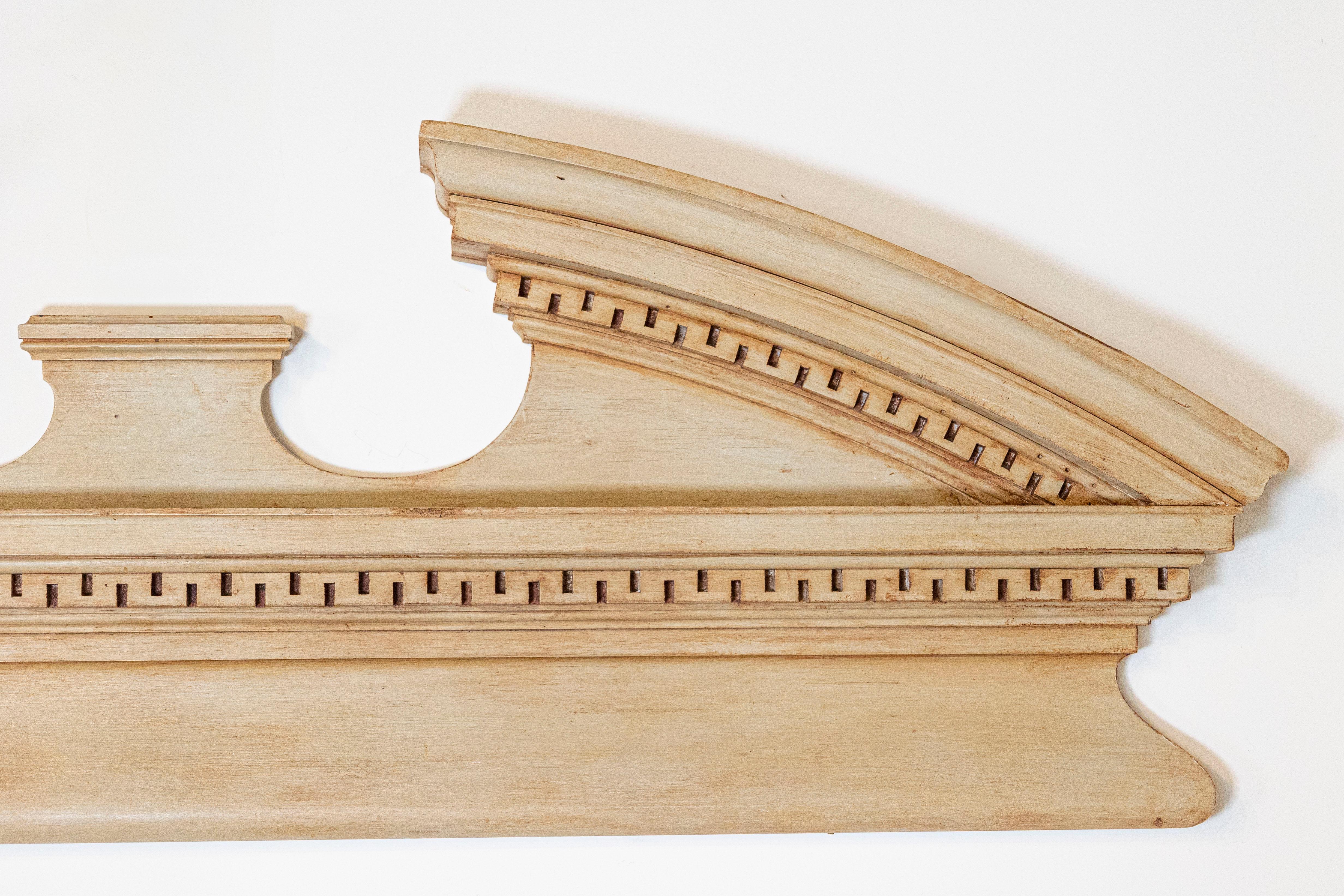 English Late 19th Century Painted Wood Broken Arch Pediment with Greek Key In Good Condition In Atlanta, GA