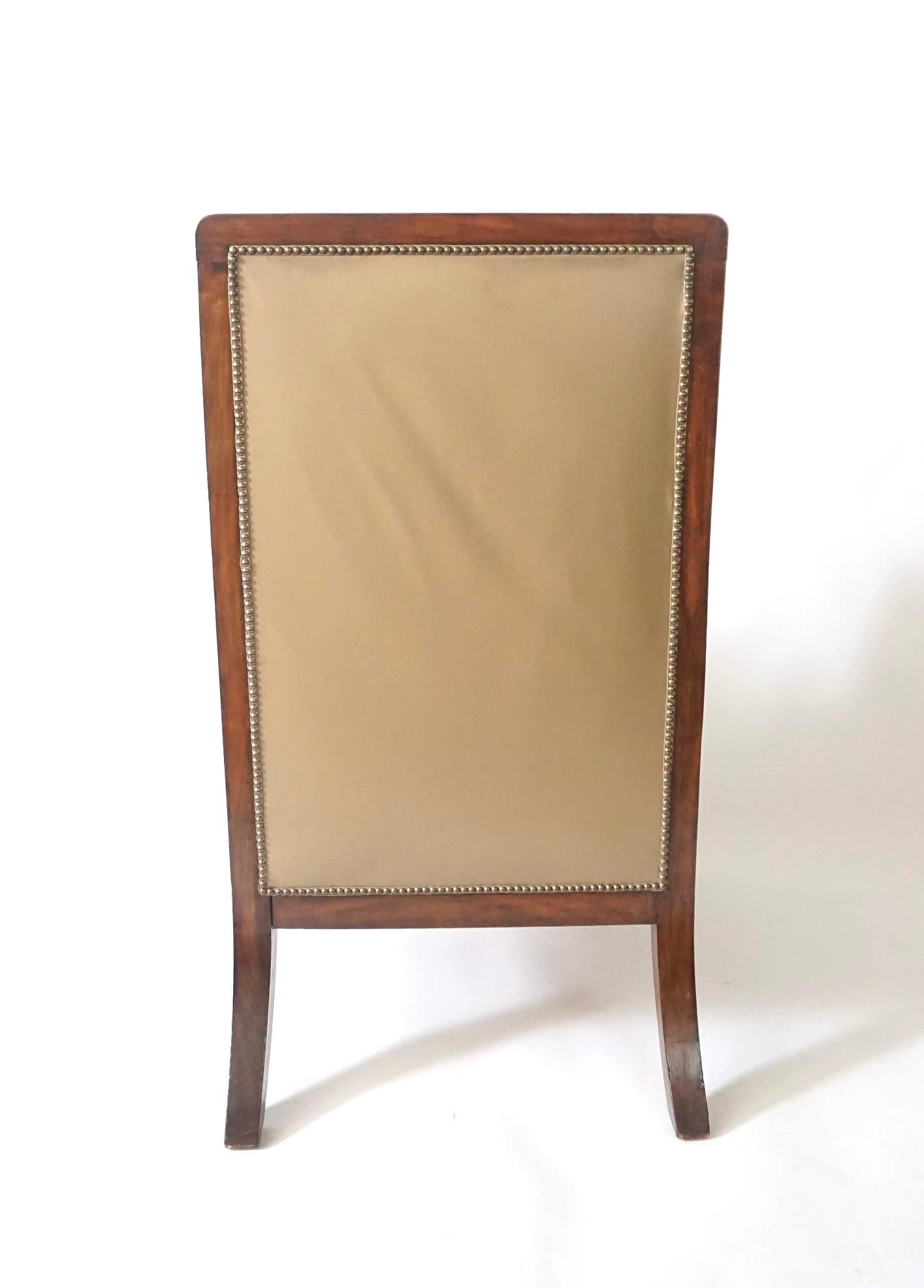 Mid-19th Century English Late Regency William IV Rosewood Leather Bergere, circa 1835 For Sale
