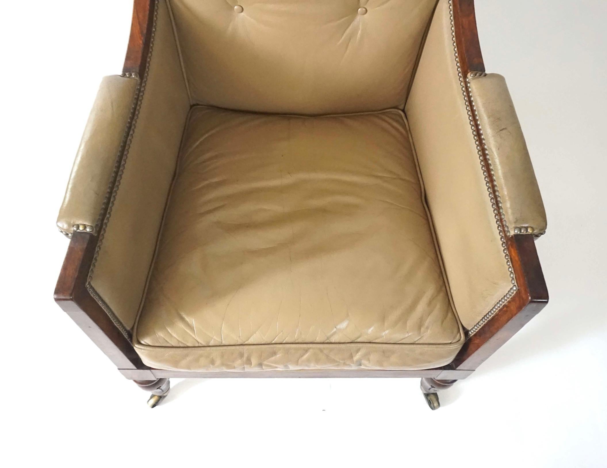 English Late Regency William IV Rosewood Leather Bergere, circa 1835 For Sale 3