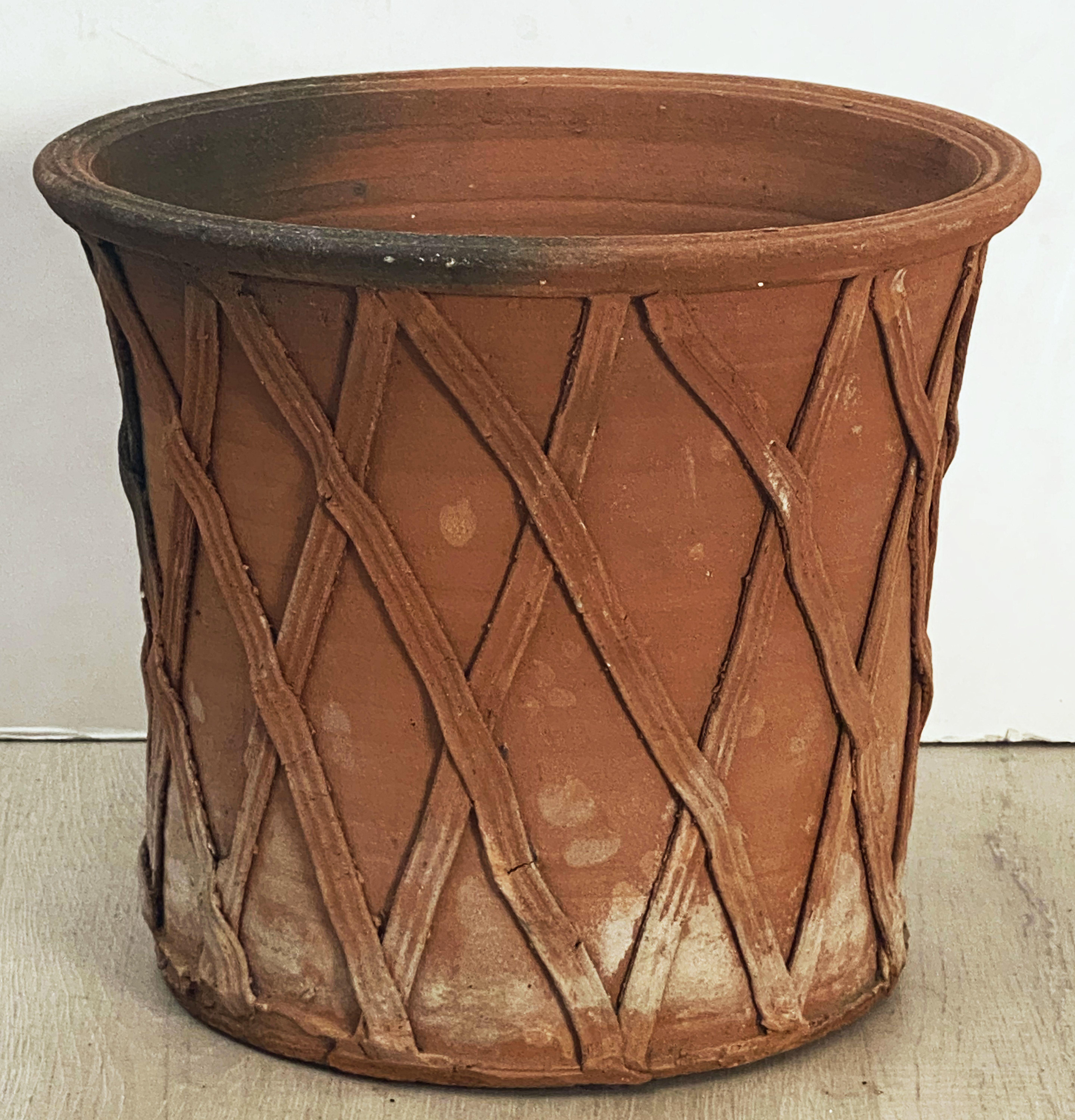 English Lattice Pattern Garden Planter of Terracotta In Good Condition In Austin, TX