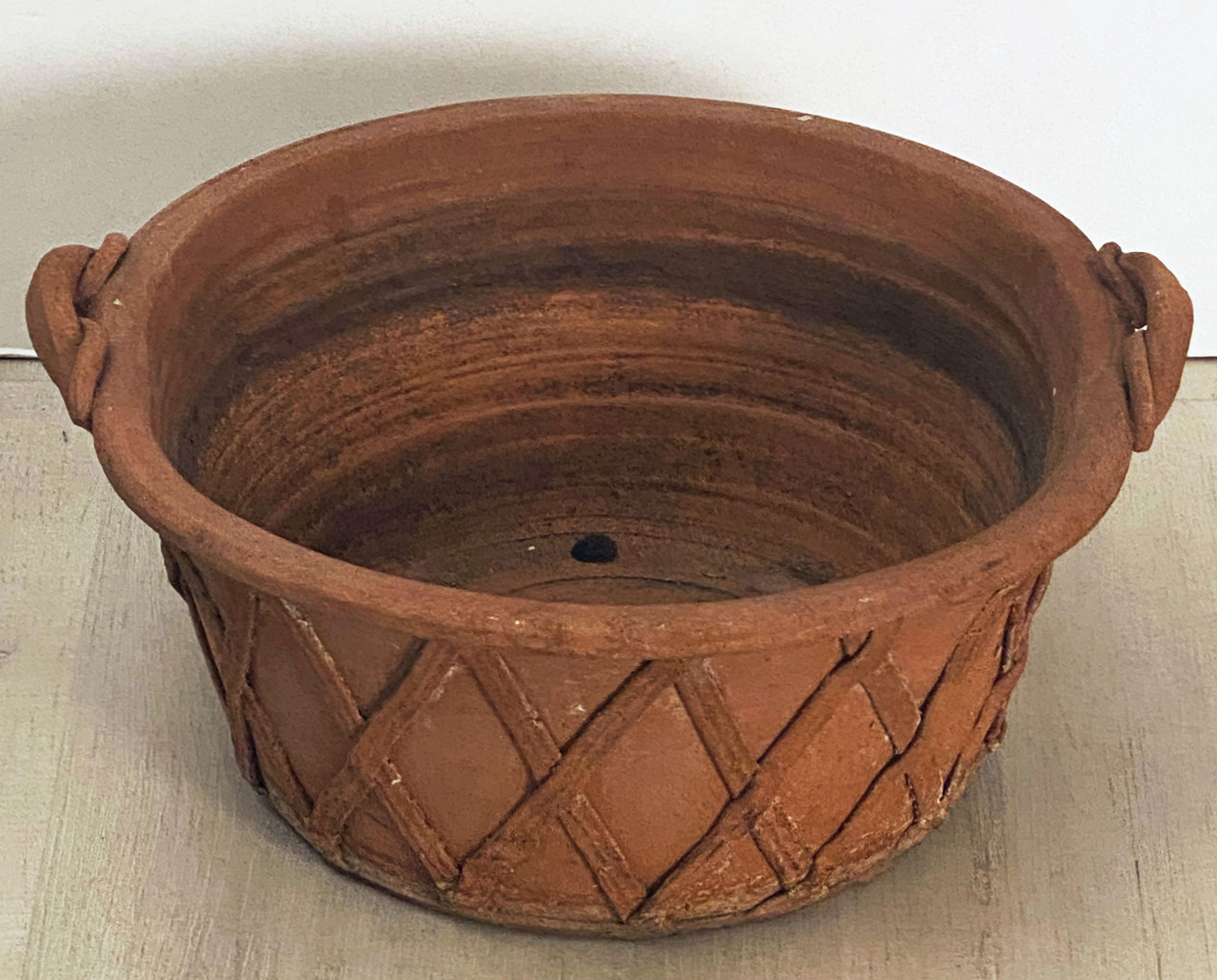 English Lattice Pattern Garden Planter Pot or Bowl of Terracotta In Good Condition For Sale In Austin, TX