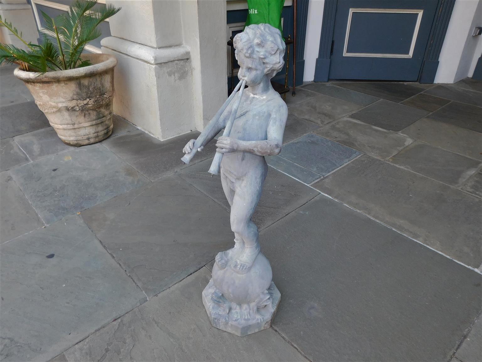 Anglais Fontaine figurative anglaise en plomb avec flûtes plumeuses et panneaux musicaux, vers 1850 en vente