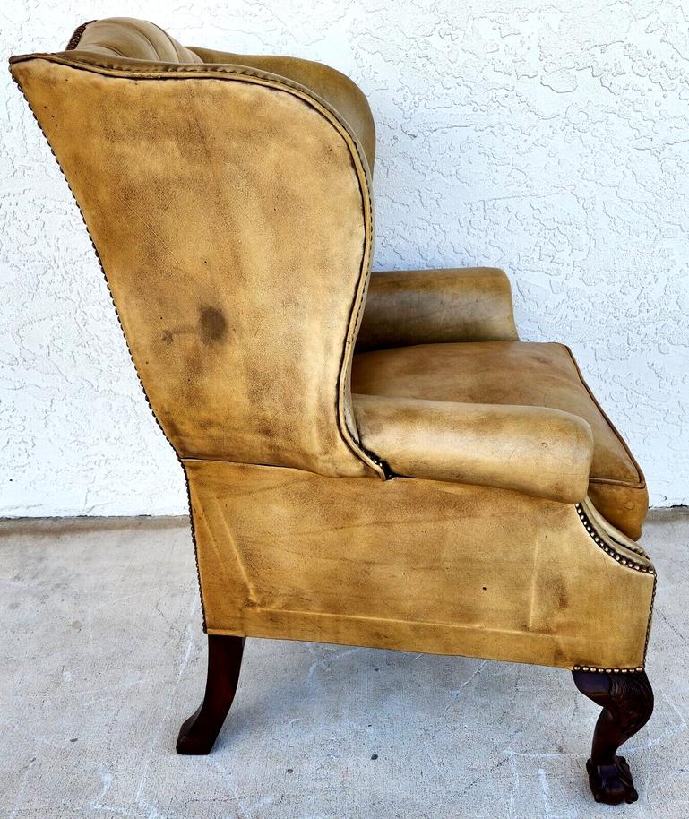 English Leather Armchair Wingback Chesterfield In Good Condition For Sale In Lake Worth, FL