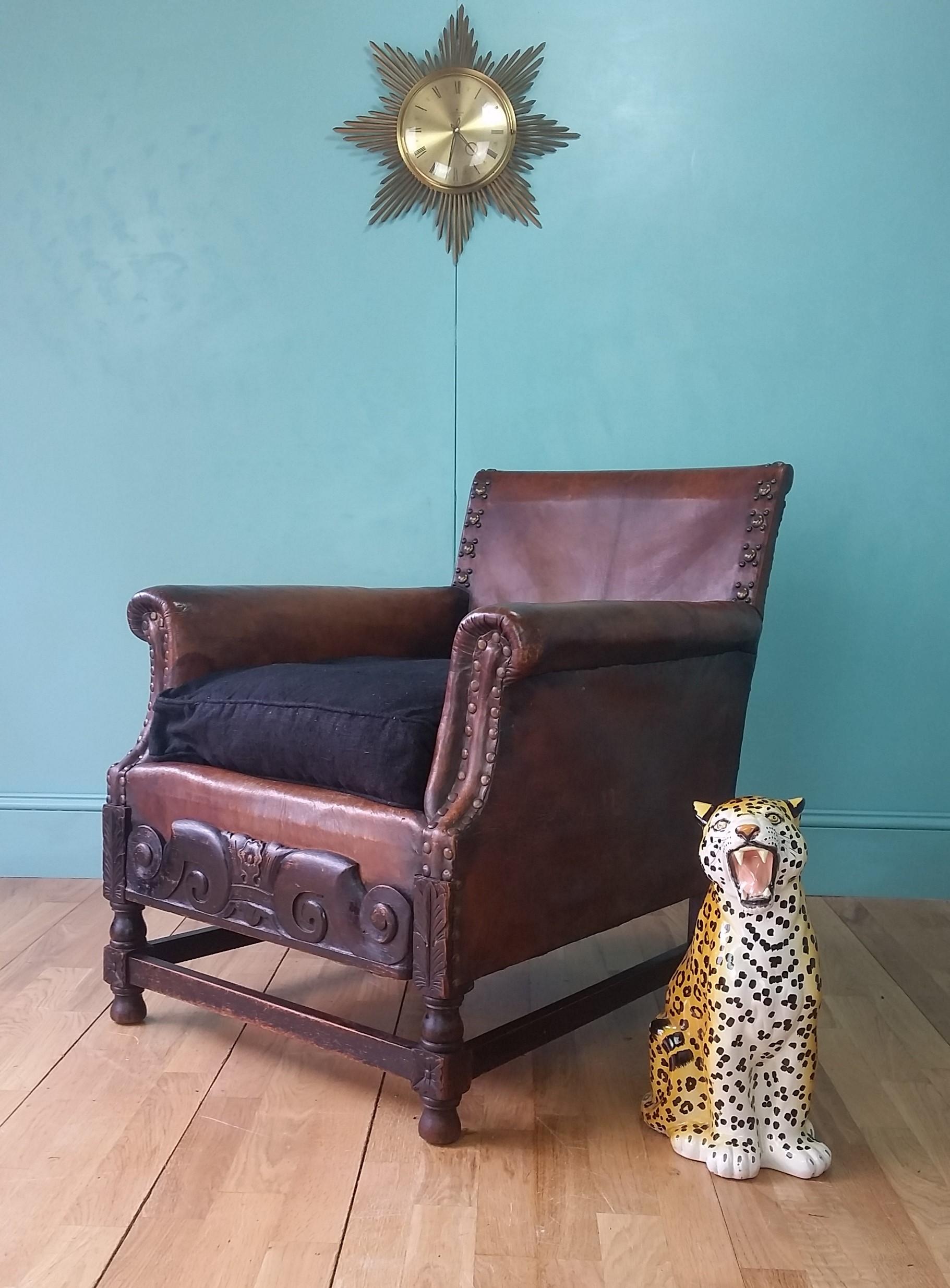 English Leather Arts & Crafts Club Chair In Good Condition For Sale In Lingfield, GB