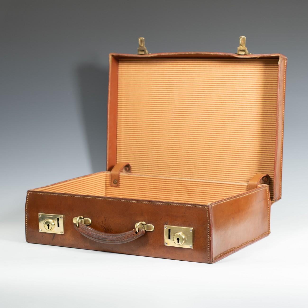 English Leather Attaché Case, circa 1940 In Good Condition In London, GB