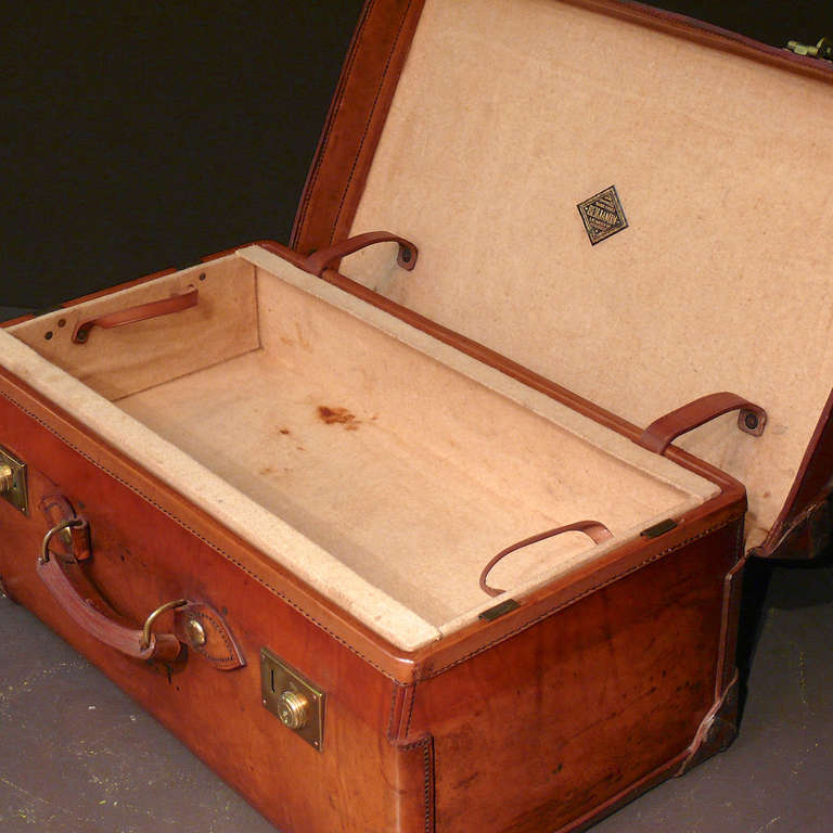 English Leather Boot Trunk, circa 1905 In Good Condition For Sale In London, GB