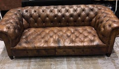 Englisches Leder Chesterfield Rolled Arm Sofa