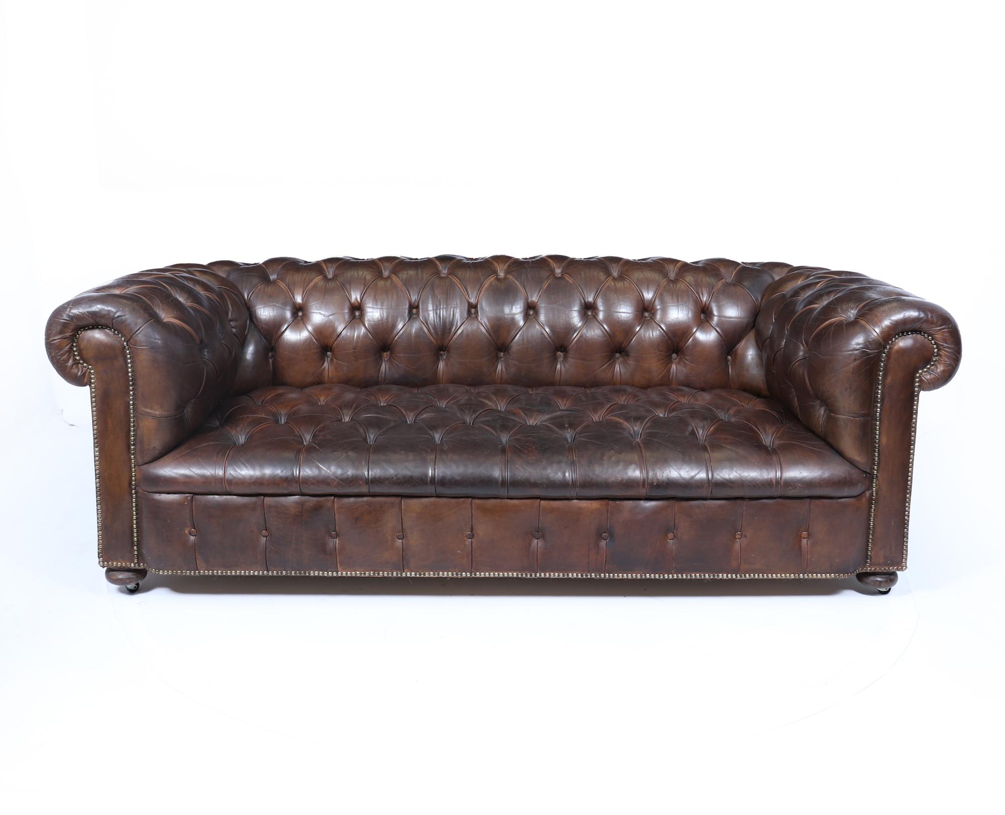 Chesterfield-Sofa aus englischem Leder im Zustand „Gut“ im Angebot in Paddock Wood Tonbridge, GB