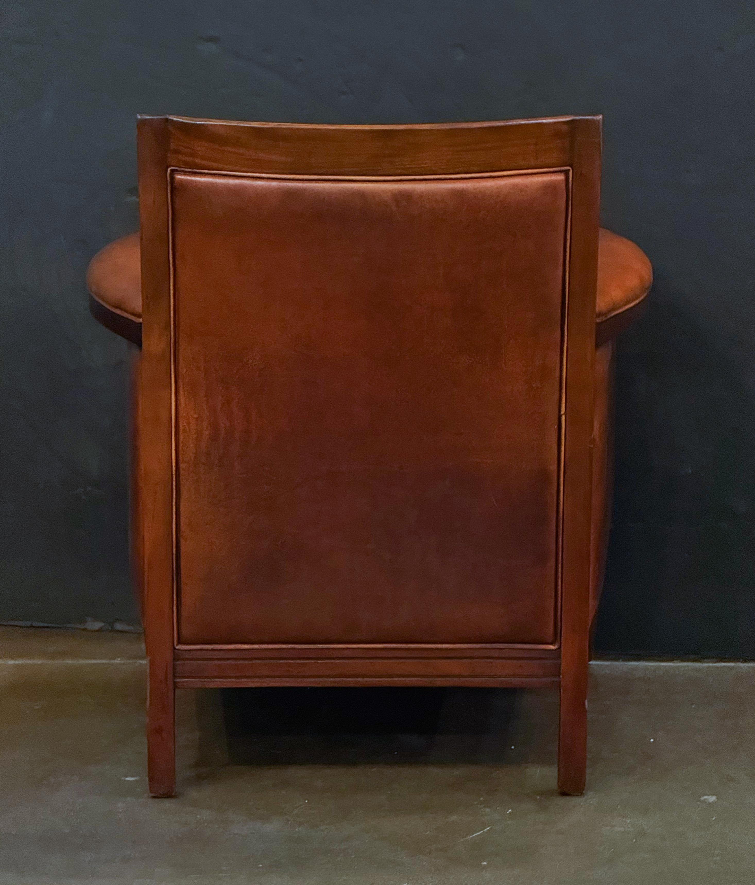 Fauteuils de bibliothèque anglais en cuir de l'époque Art Déco 'Priced Individually' (prix individuel) en vente 1
