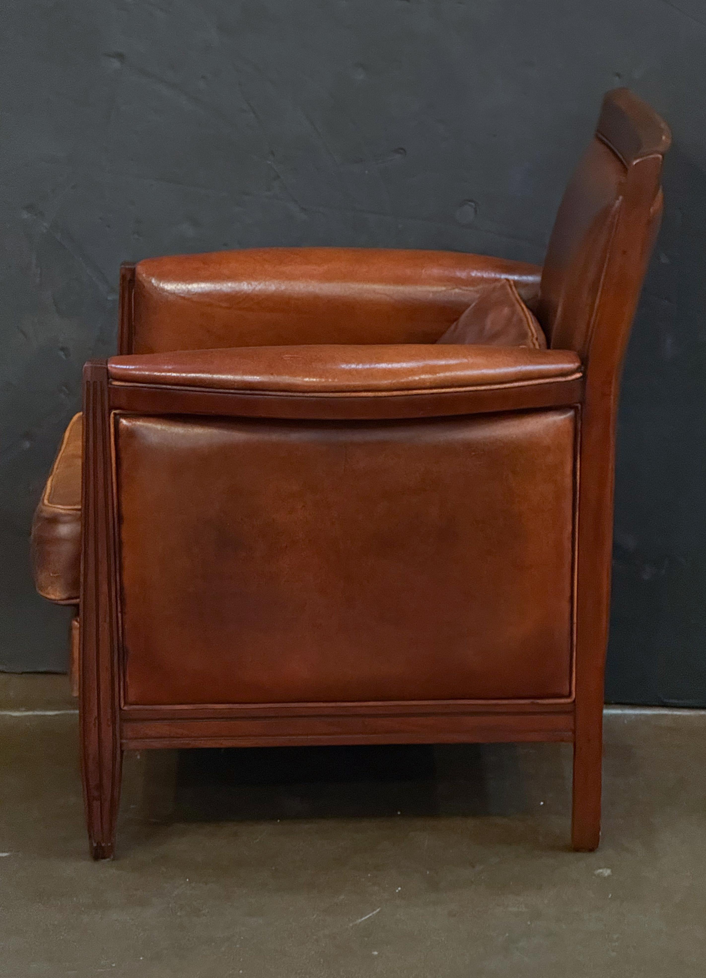 Fauteuils de bibliothèque anglais en cuir de l'époque Art Déco 'Priced Individually' (prix individuel) en vente 3