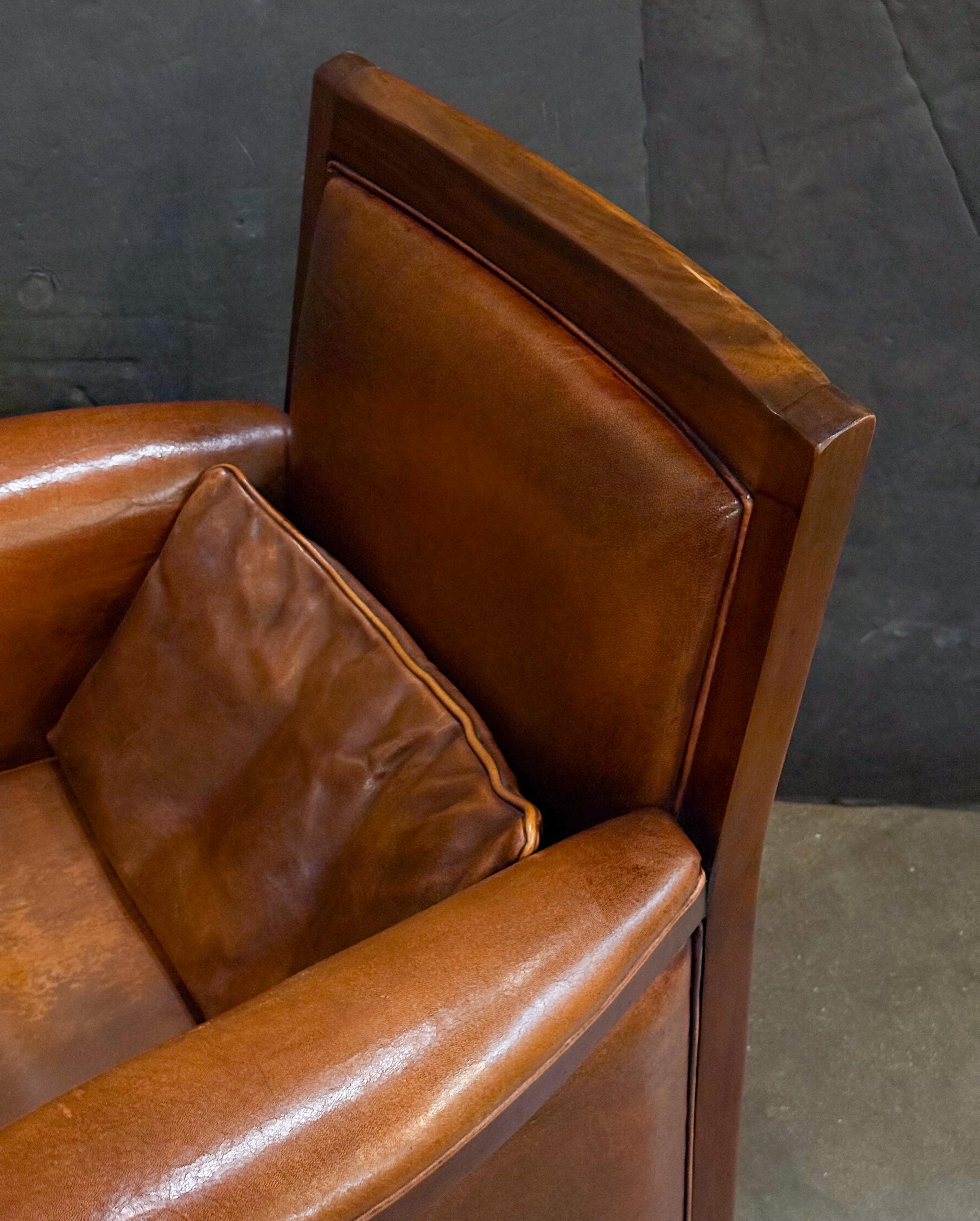 Fauteuils de bibliothèque anglais en cuir de l'époque Art Déco 'Priced Individually' (prix individuel) en vente 4