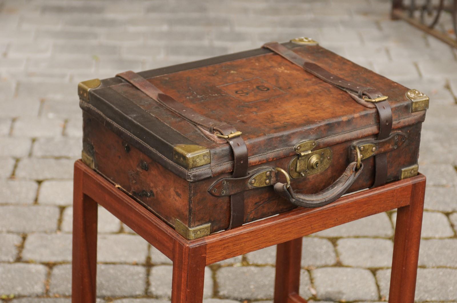 19th Century English Leather Shell Box on Rectangular Mahogany Custom Stand, circa 1880 For Sale