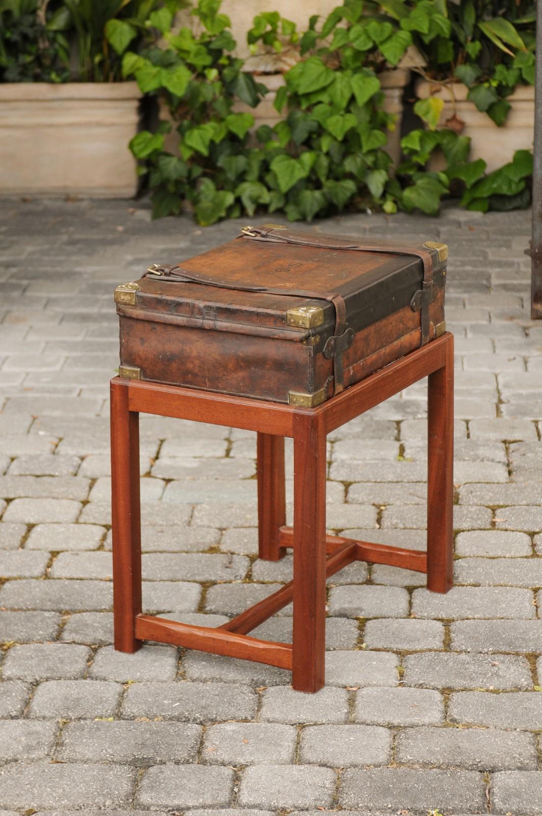 English Leather Shell Box on Rectangular Mahogany Custom Stand, circa 1880 For Sale 3