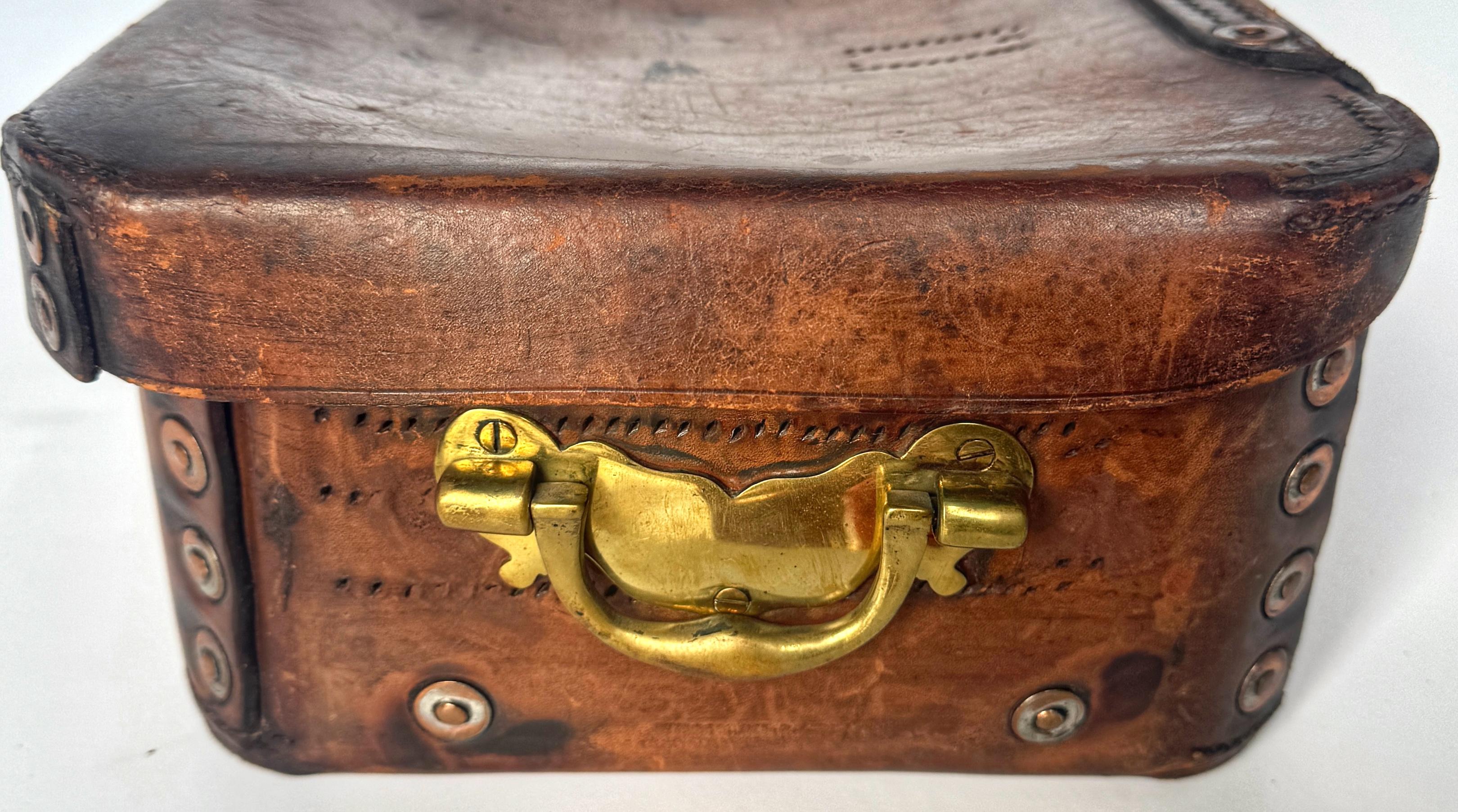 English Leather Sportsmans Case with King George V Cypher 3