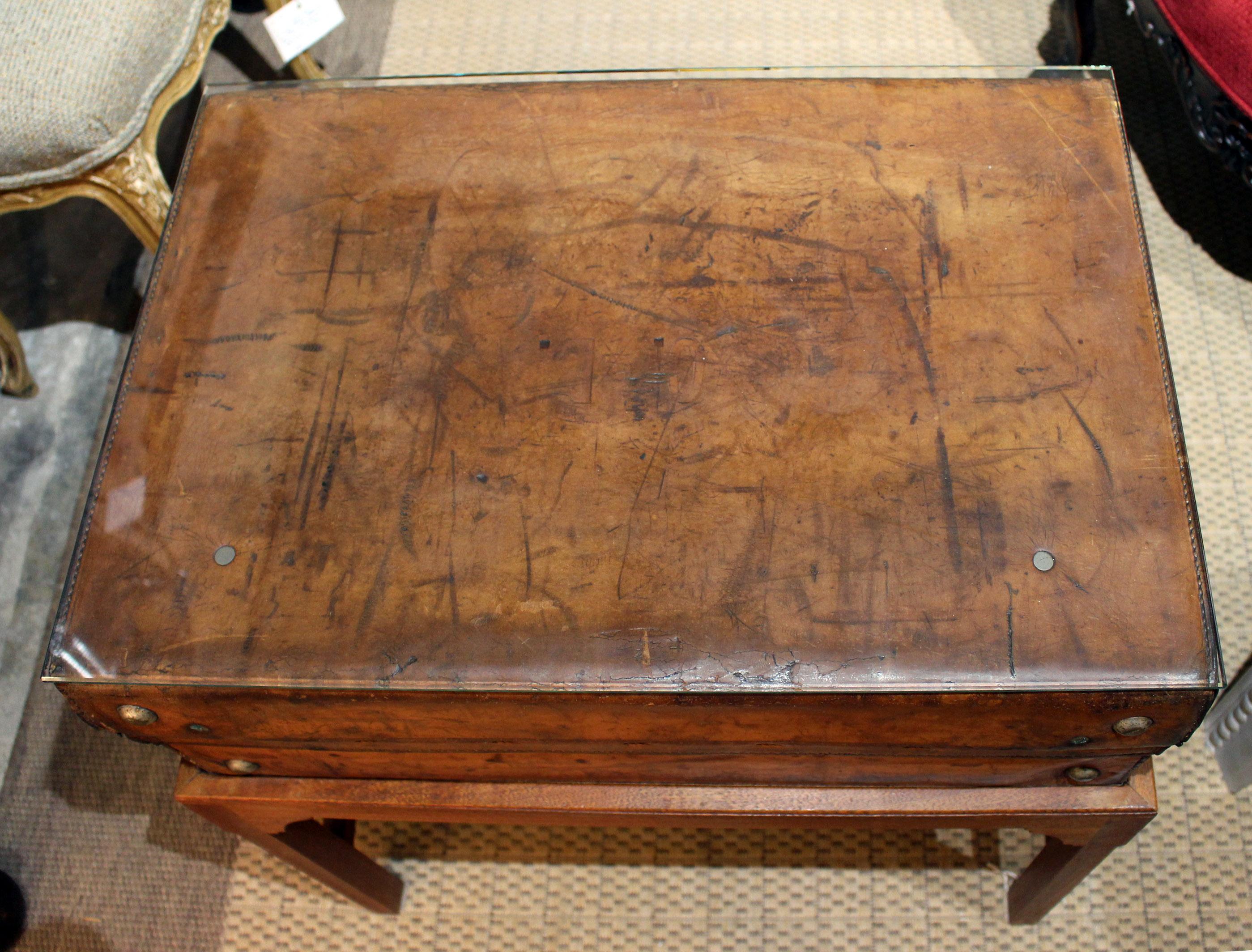 19th Century English Leather Suitcase on Stand For Sale