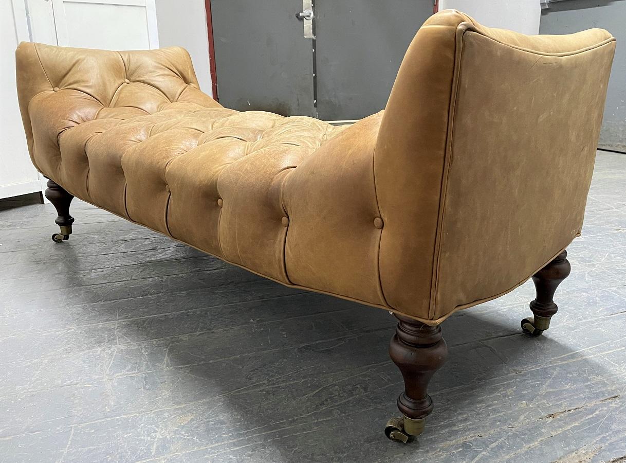 English Leather Tufted Bench In Good Condition In New York, NY