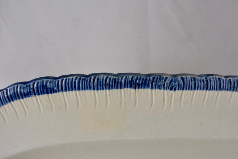 Glazed English Leeds Cobalt Blue Feather or Shell Edge Pearlware Oval Platter For Sale