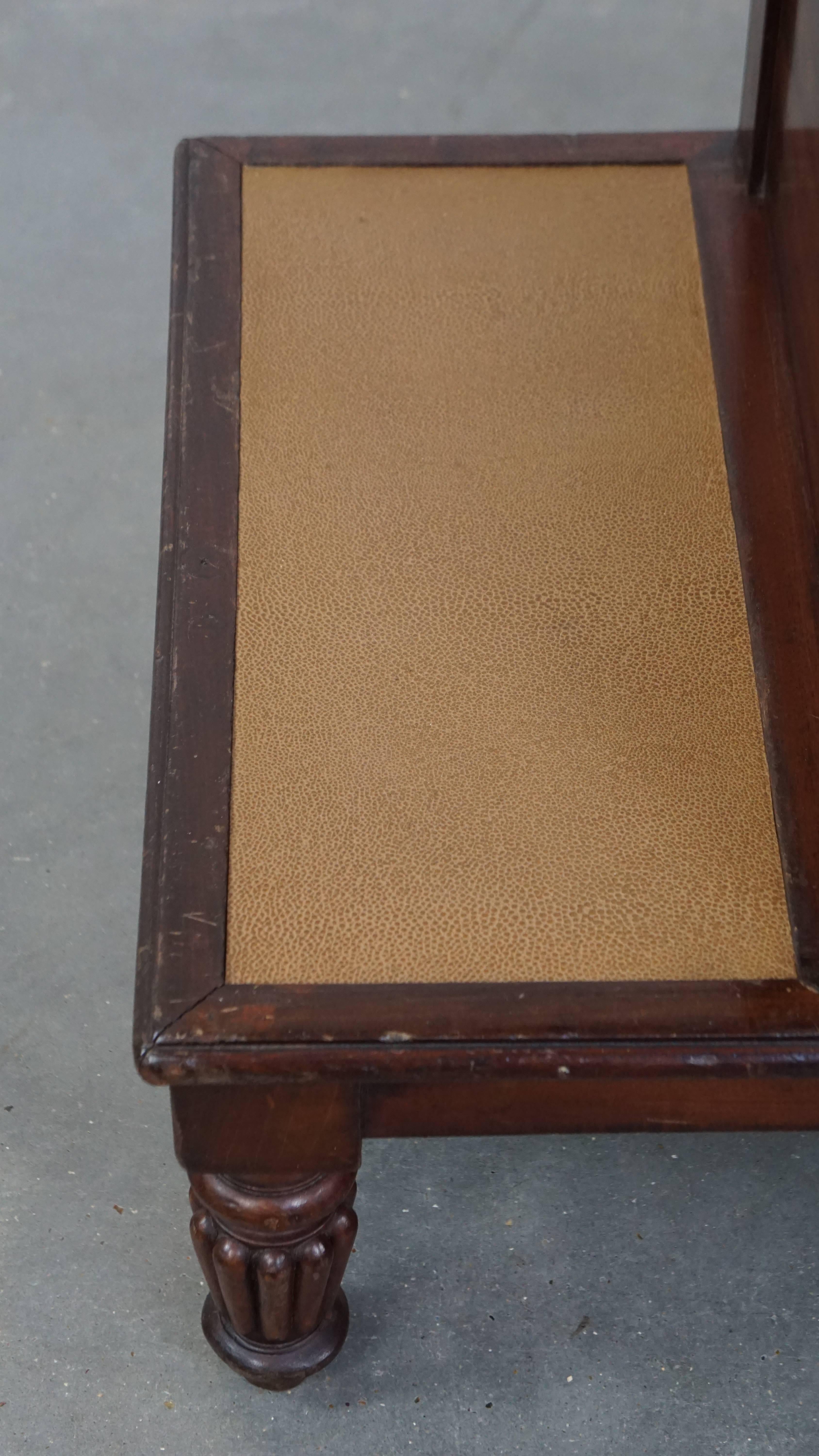 Scaletta da biblioteca inglese/comodità da camera della metà o della fine del XIX secolo in vendita 6