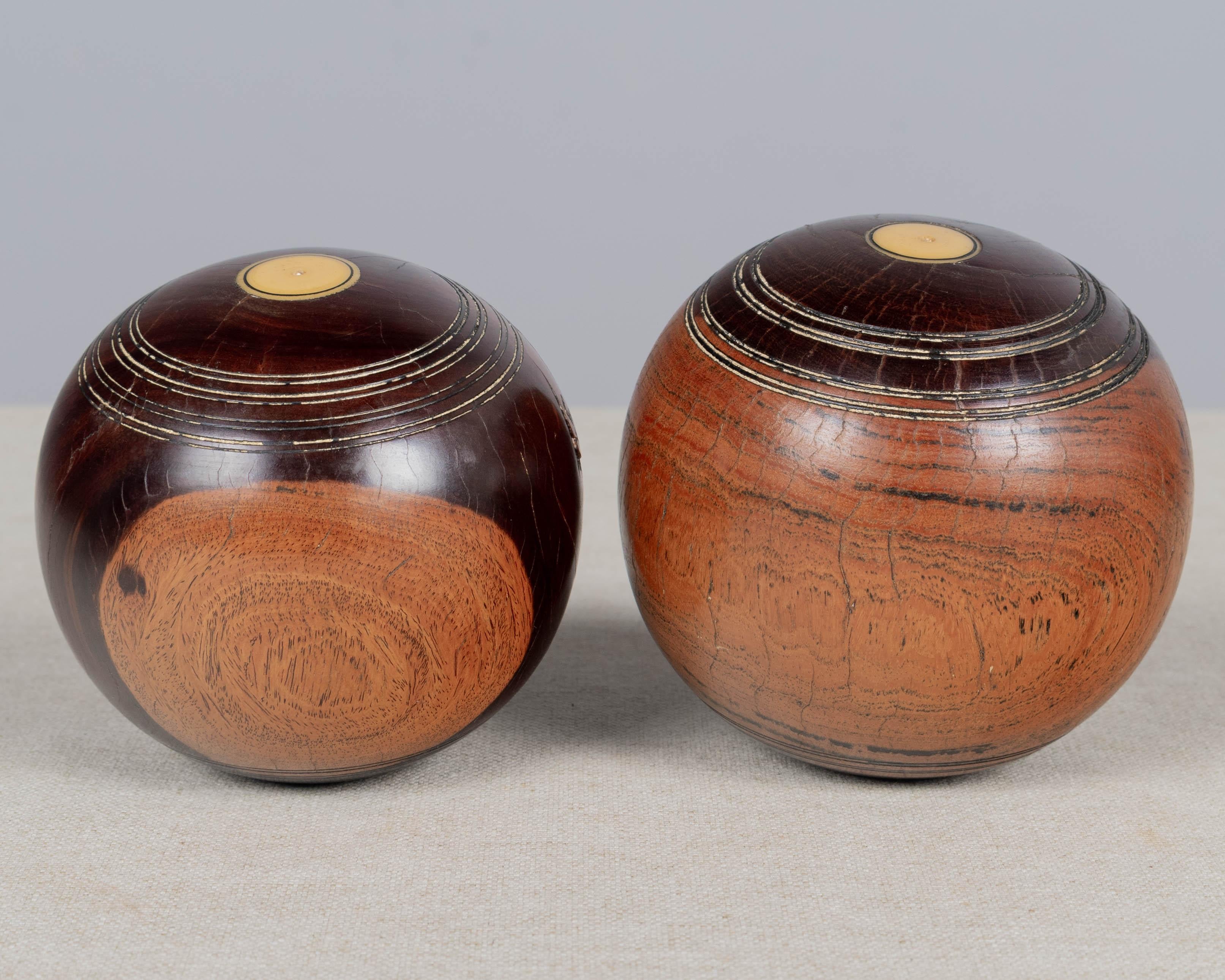 Englische Lignum VITAe-Rasenschalen im Angebot 2