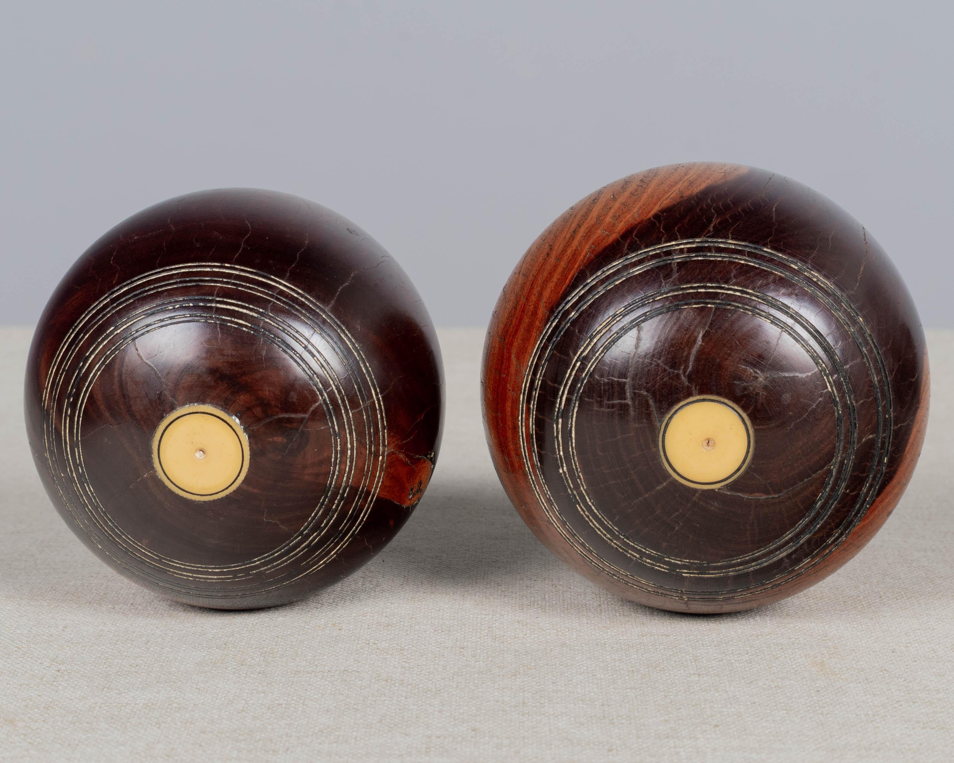 Englische Lignum VITAe-Rasenschalen im Angebot 3
