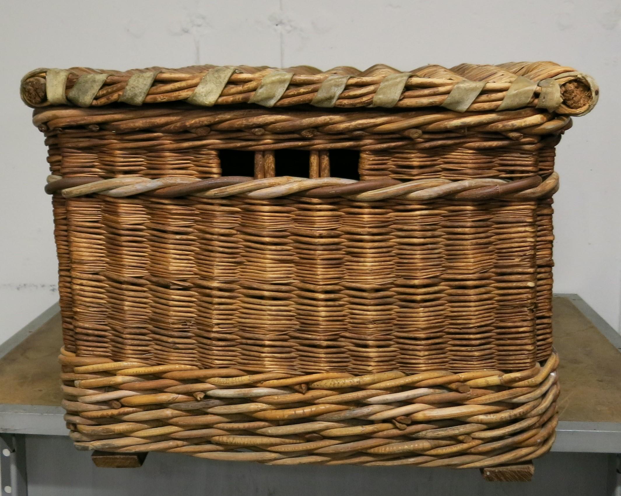 English Linen Basket circa 1920 Vintage Wicker Basket W.C. Bright For Sale 3
