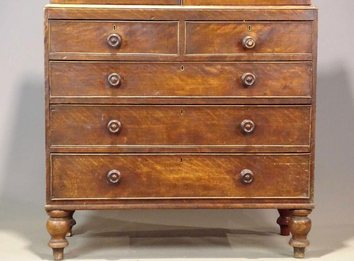 Anglais Presse à linge anglaise en acajou Circa 1840 en vente