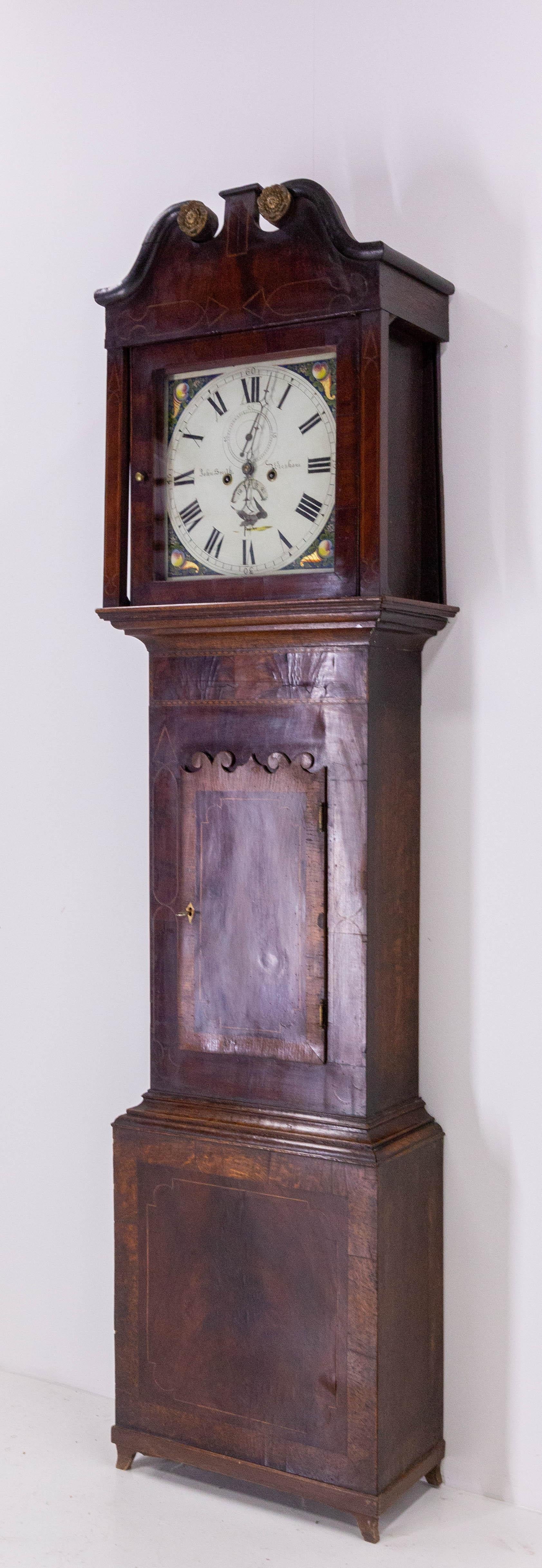 Grandfather’s clock or longcase clock
George III
Good condition the mecanism has been revised by a watchmaker.


 