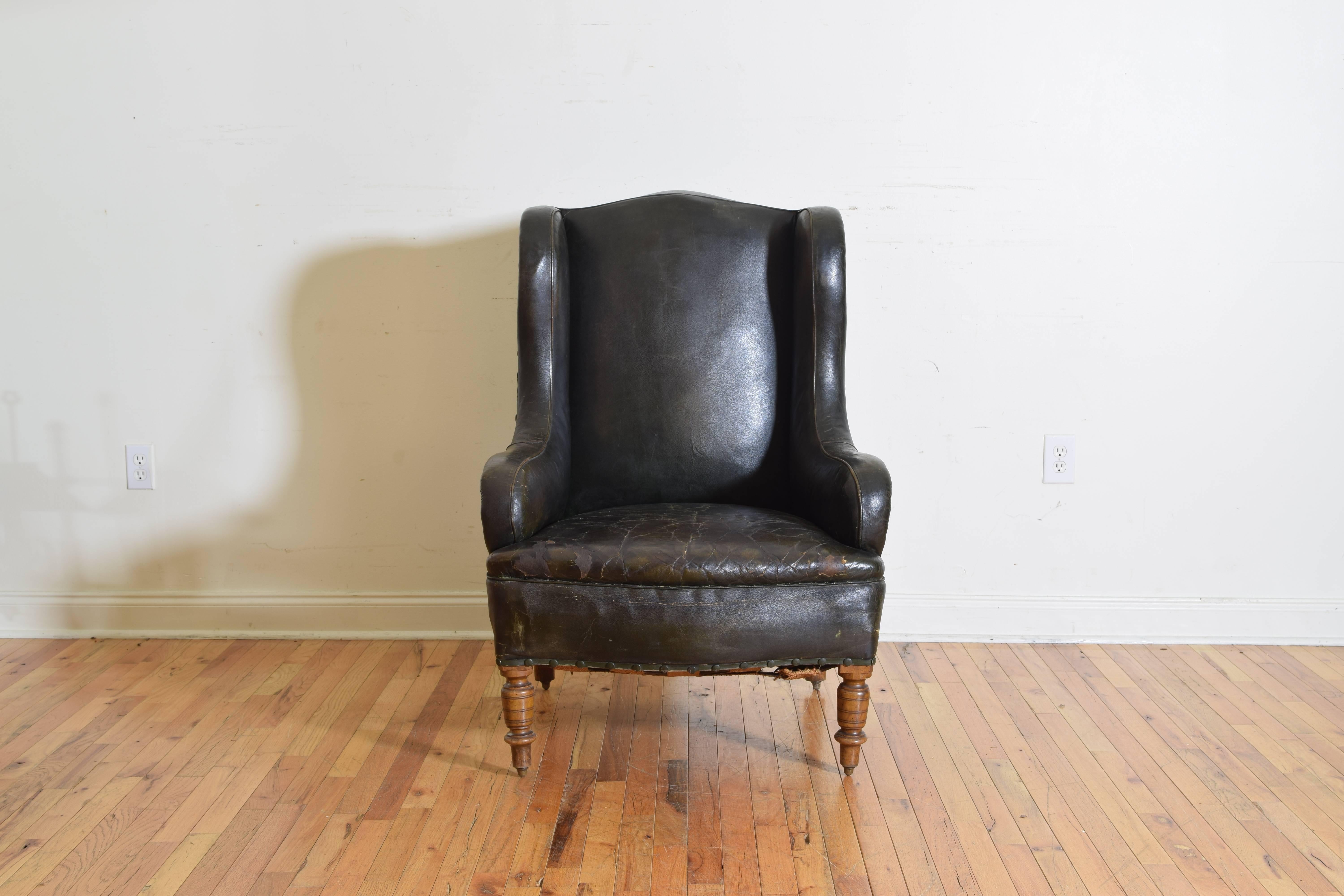 English Louis Philippe Period Leather Upholstered Club Chair, Mid-19th Century In Good Condition In Atlanta, GA