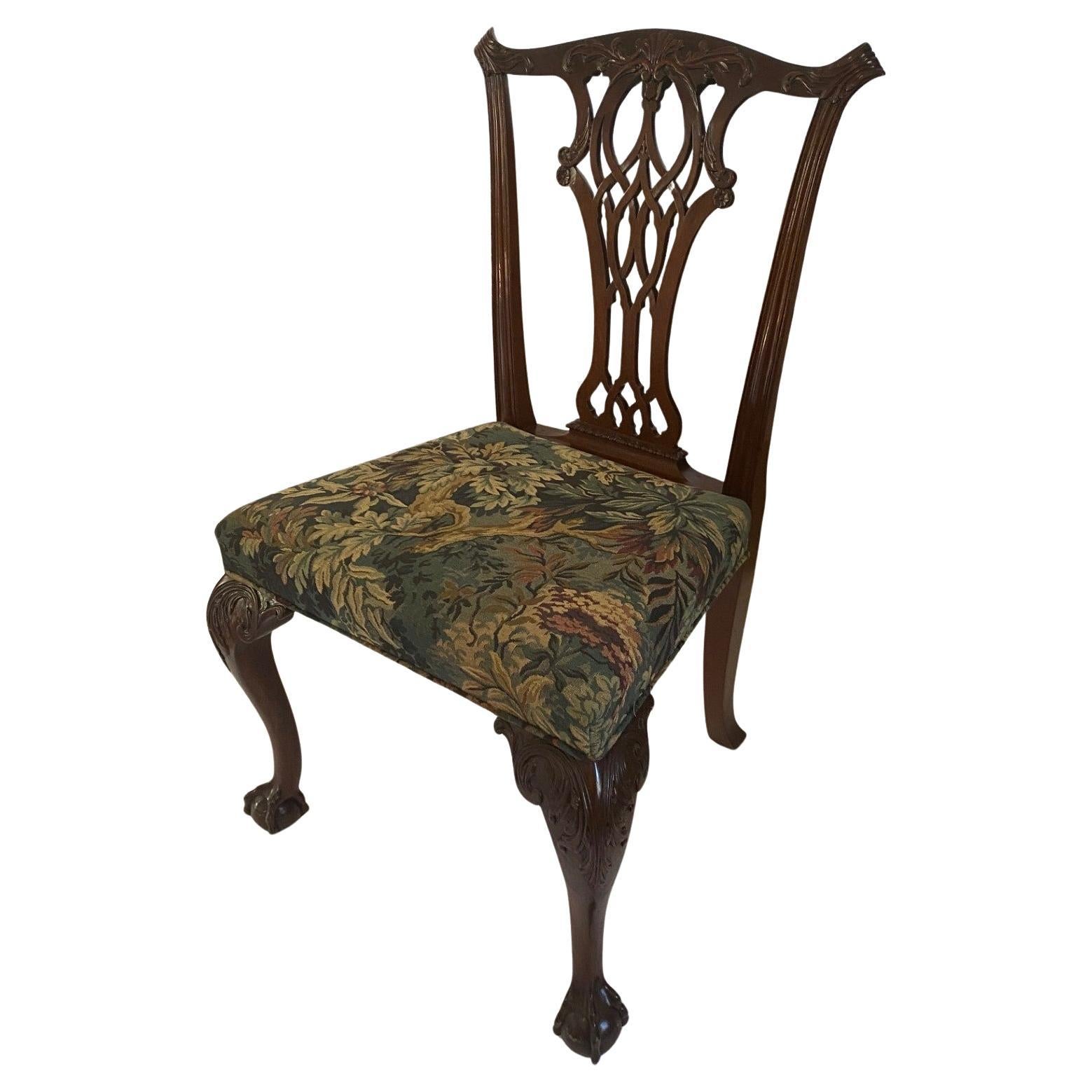 Chaise d'appoint anglaise sculptée à la main, de style géorgien précoce en vente