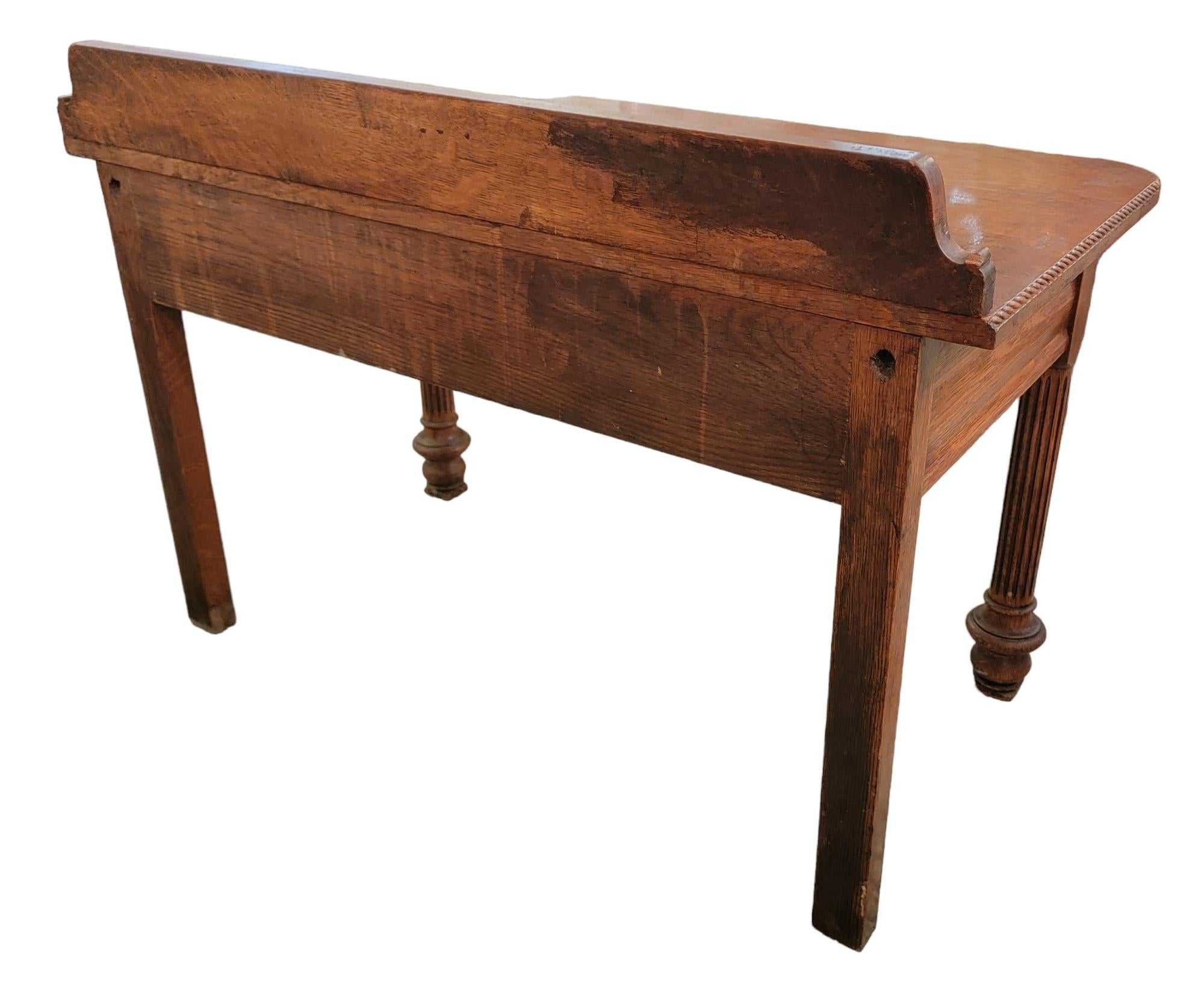 Mahogany Rectangular side table with back wooden crown. 
Great table with plenty top space.
