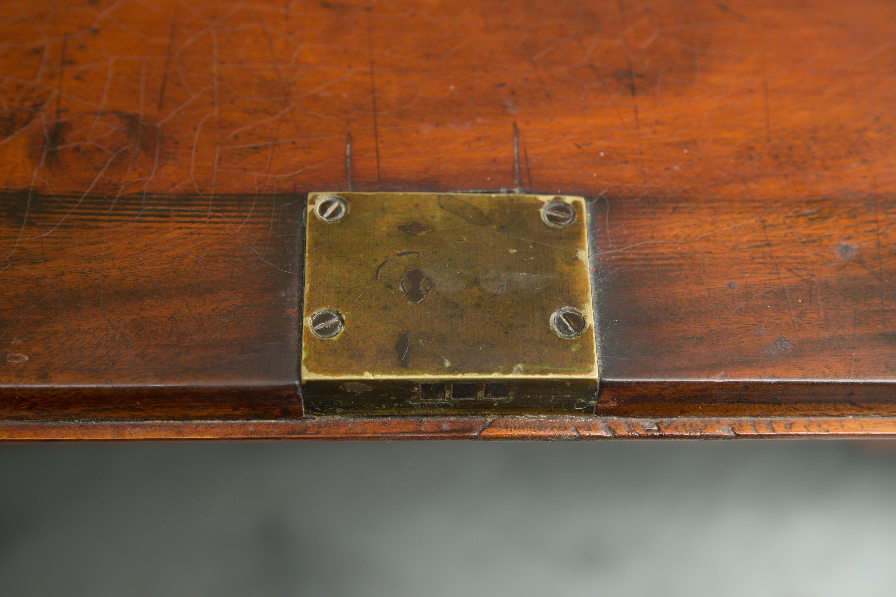 English Mahogany 18th Century Slant Top Desk For Sale 2