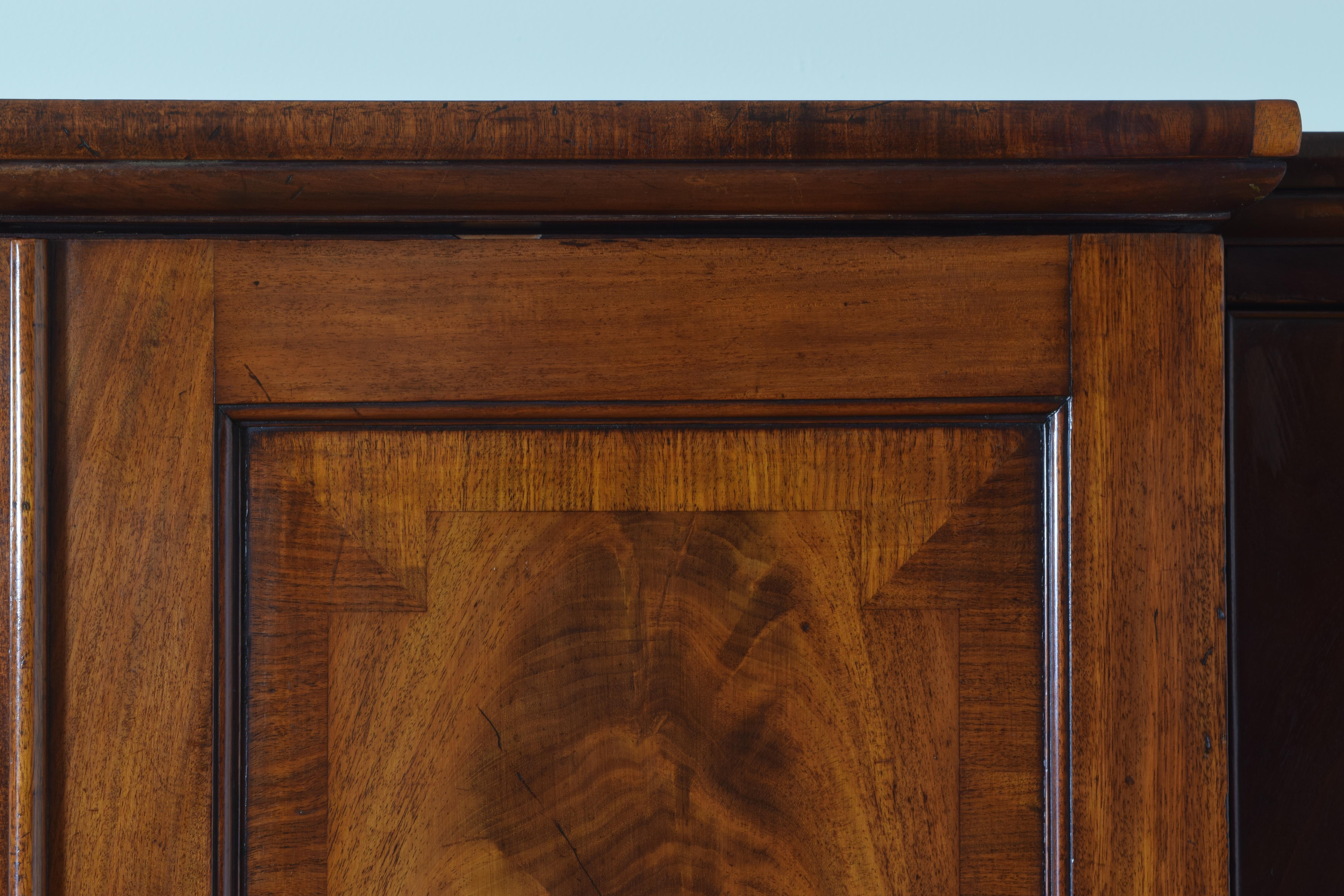 English Mahogany Gentleman's Breakfront Linen Press, Mid-19th Century 8