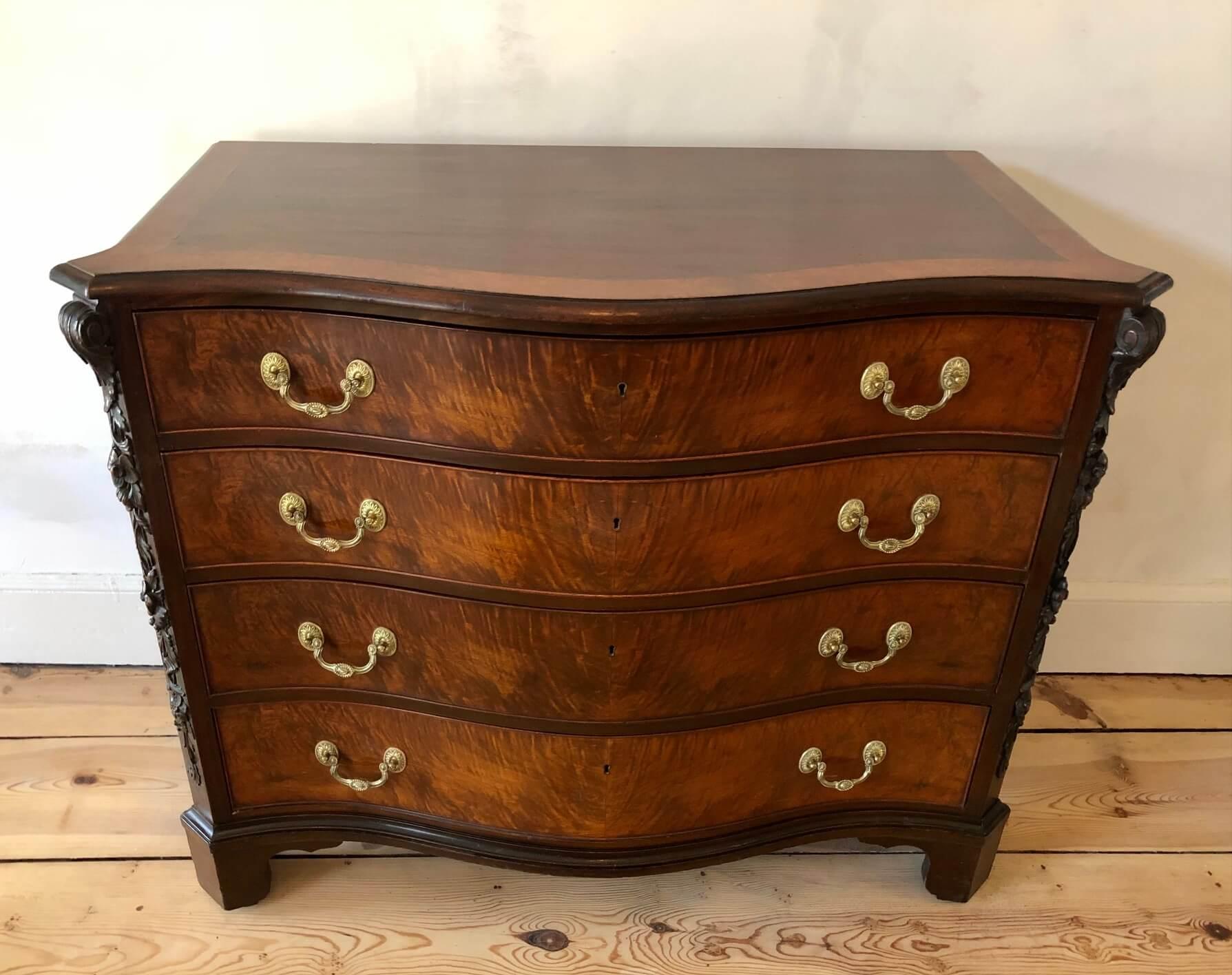 English George II Chippendale Style Mahogany and Amboyna Chest of Drawers 6