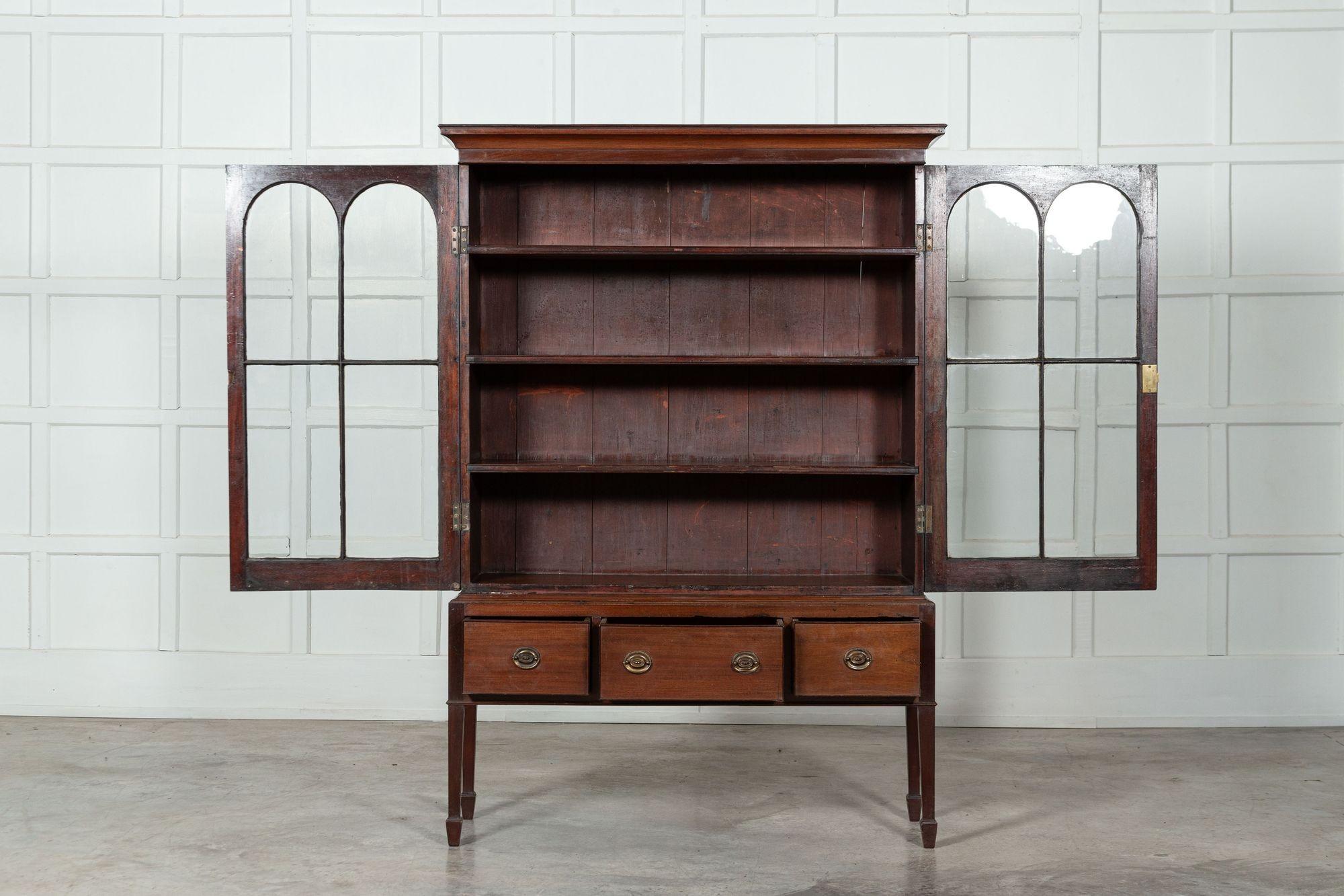 circa 1910
English Mahogany Arched Glazed Dresser Cabinet
sku 1541
Together W115 x D38 x H165cm
Base W111 x D35 x H56cm
Top W115 x D38 x H109cm