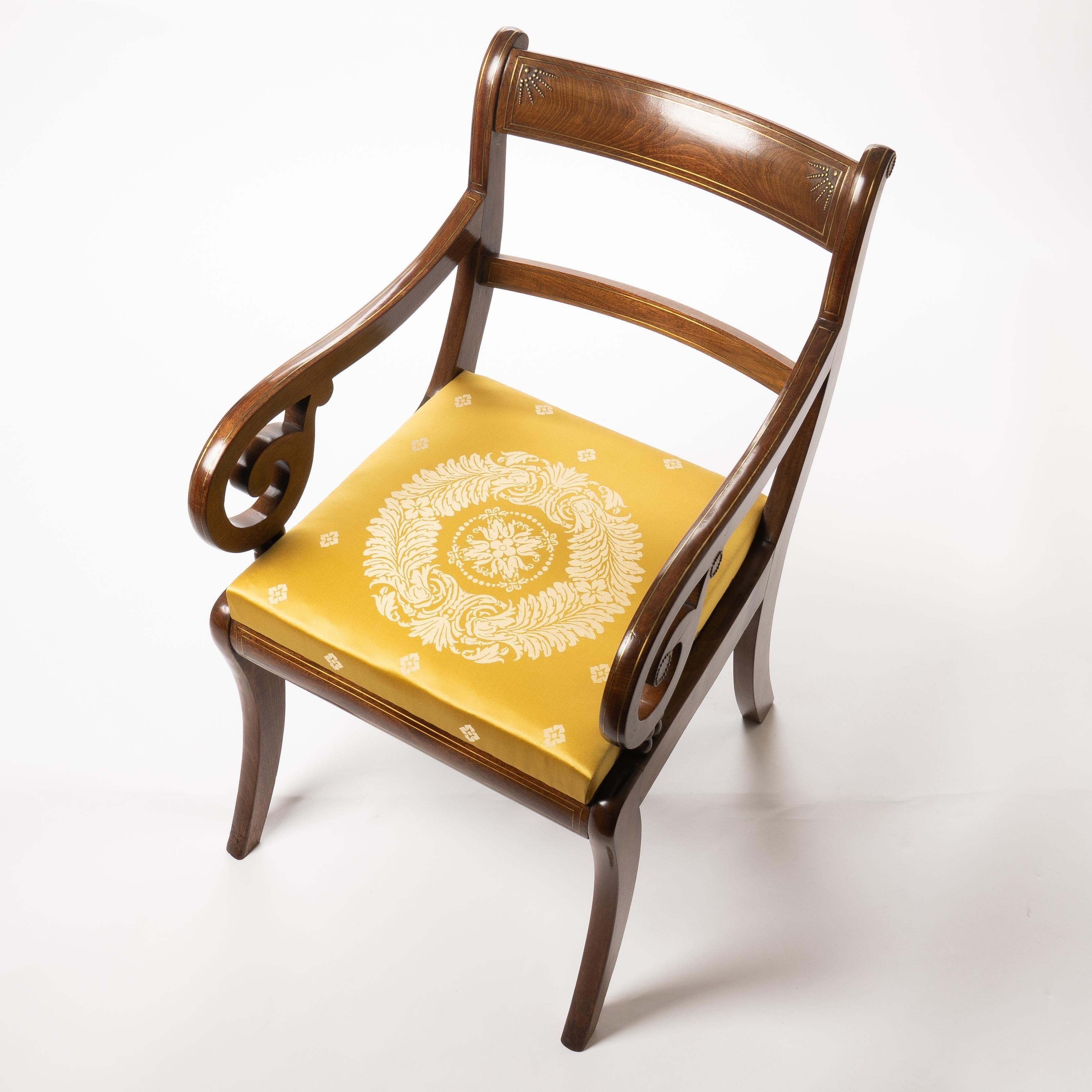 Regency Fauteuil anglais en acajou avec assise tapissée, 1820 en vente