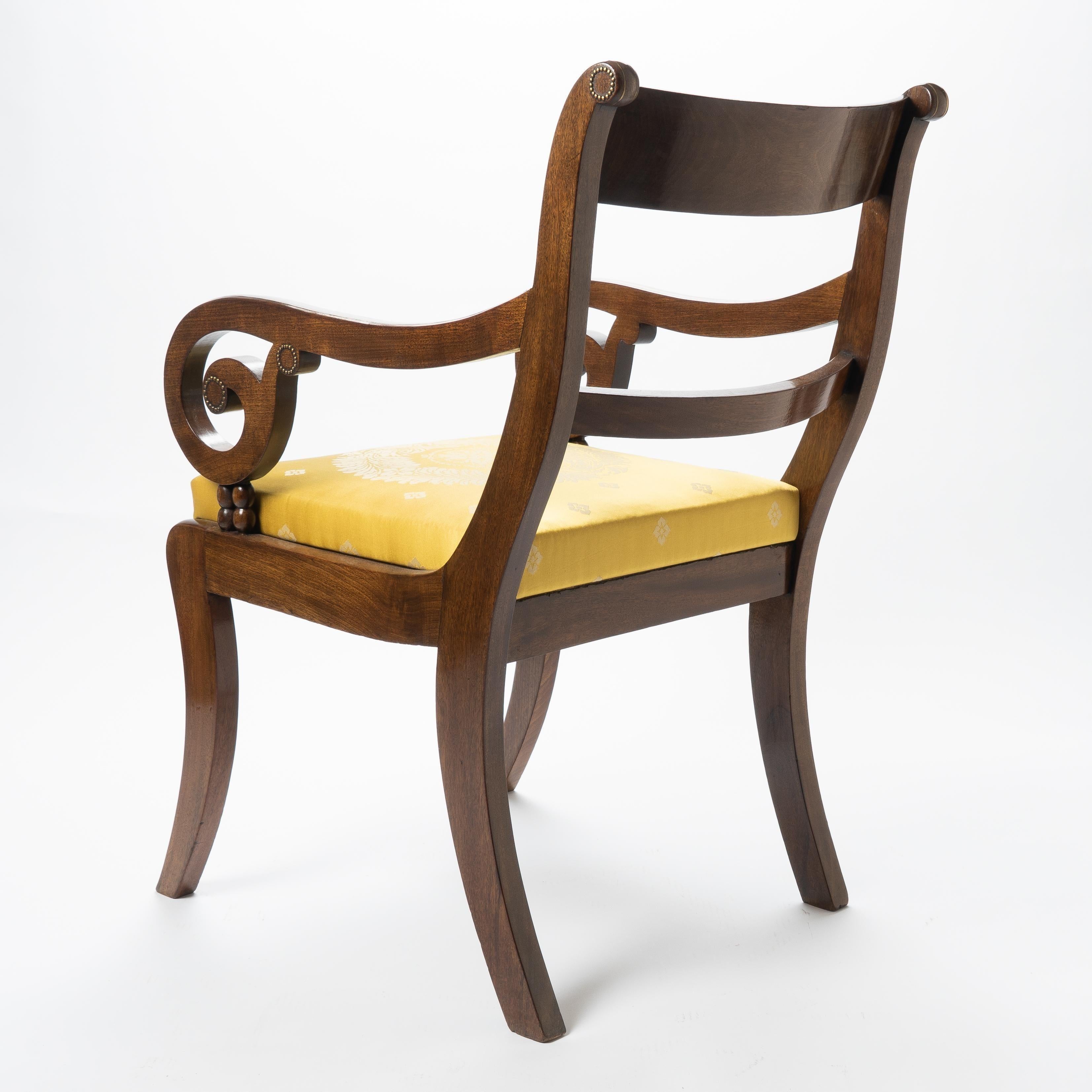 Fauteuil anglais en acajou avec assise tapissée, 1820 Bon état - En vente à Kenilworth, IL