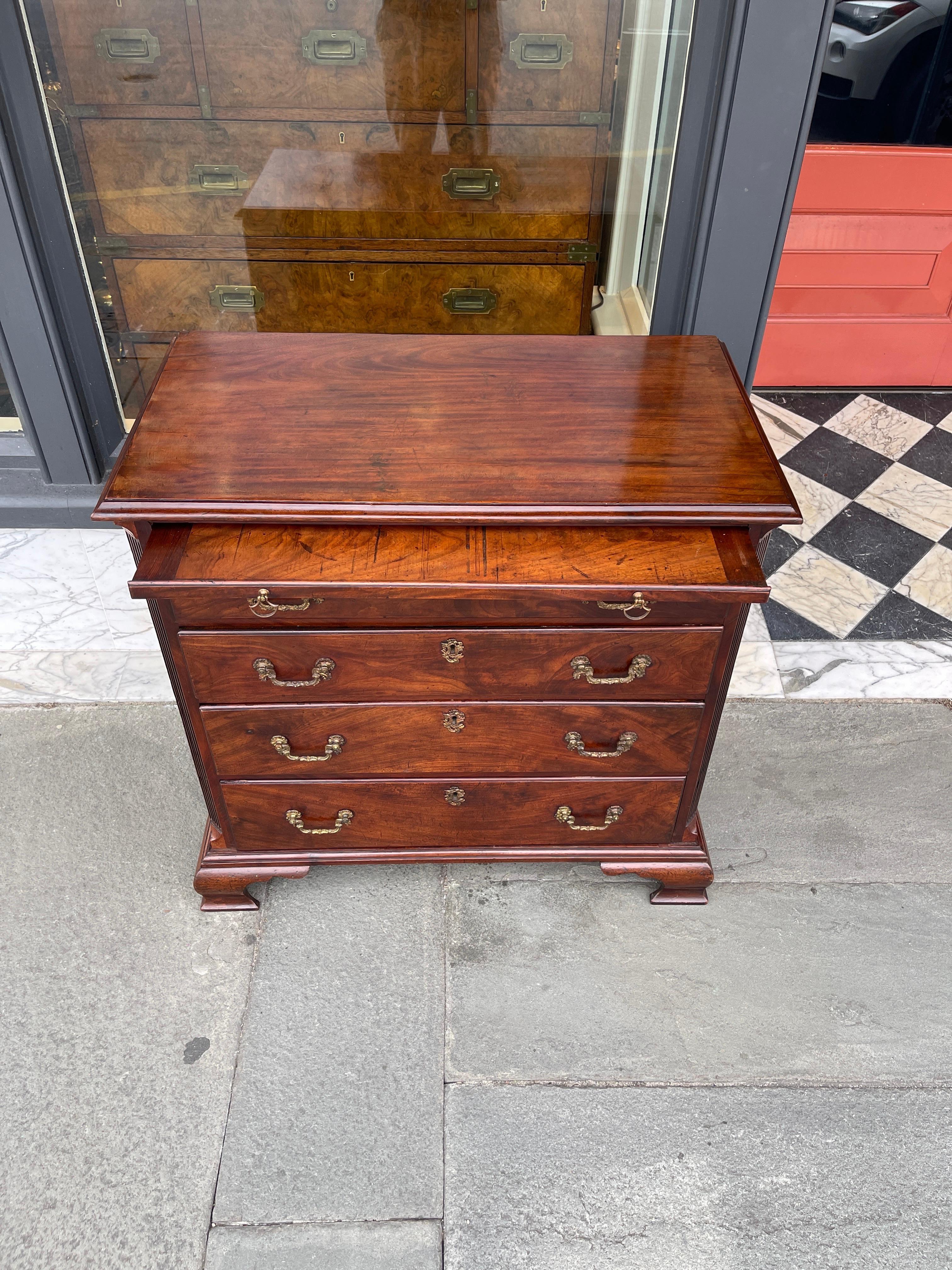 Mahogany English mahogany bachelors chest with brushing slide late 18th century  For Sale