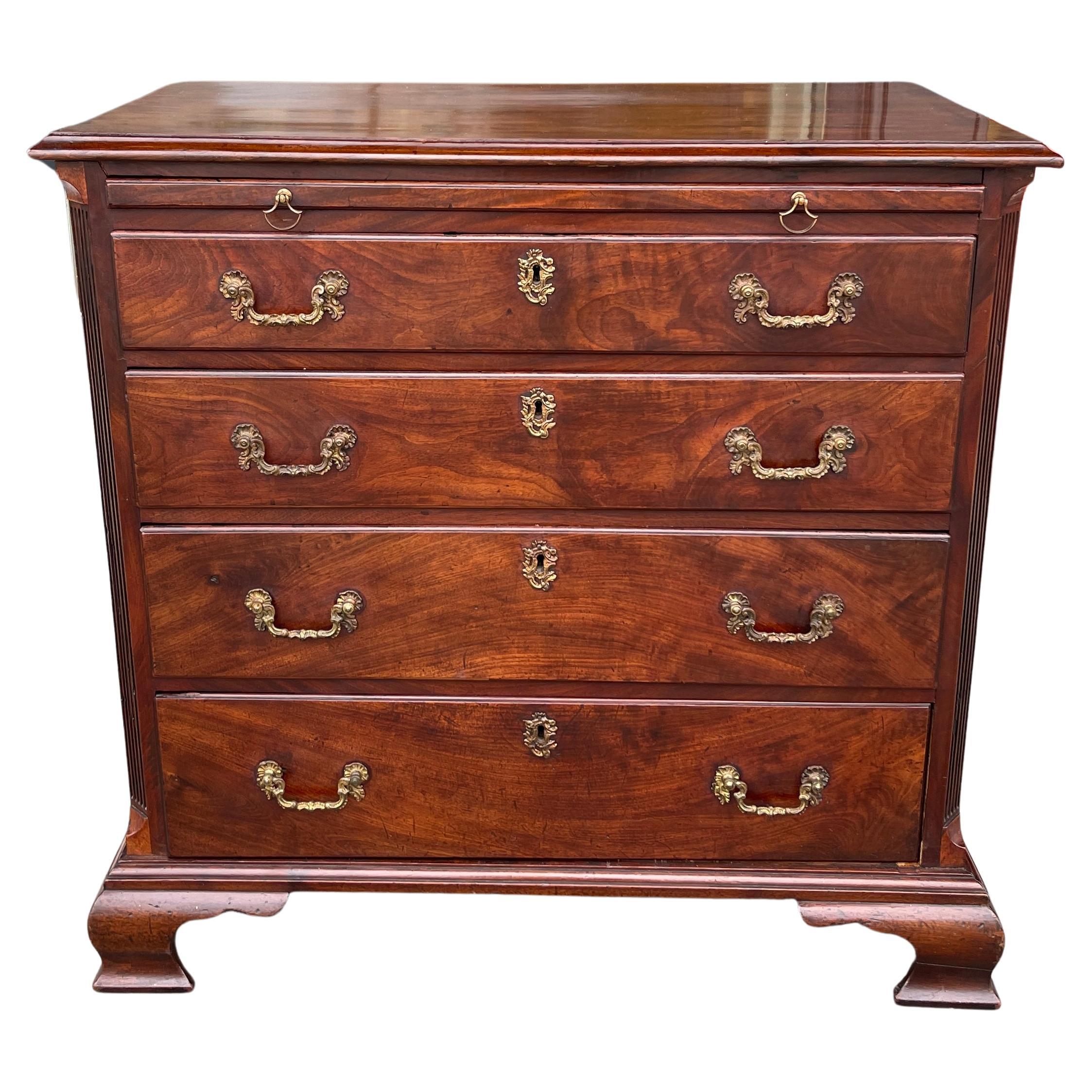 English mahogany bachelors chest with brushing slide late 18th century  For Sale