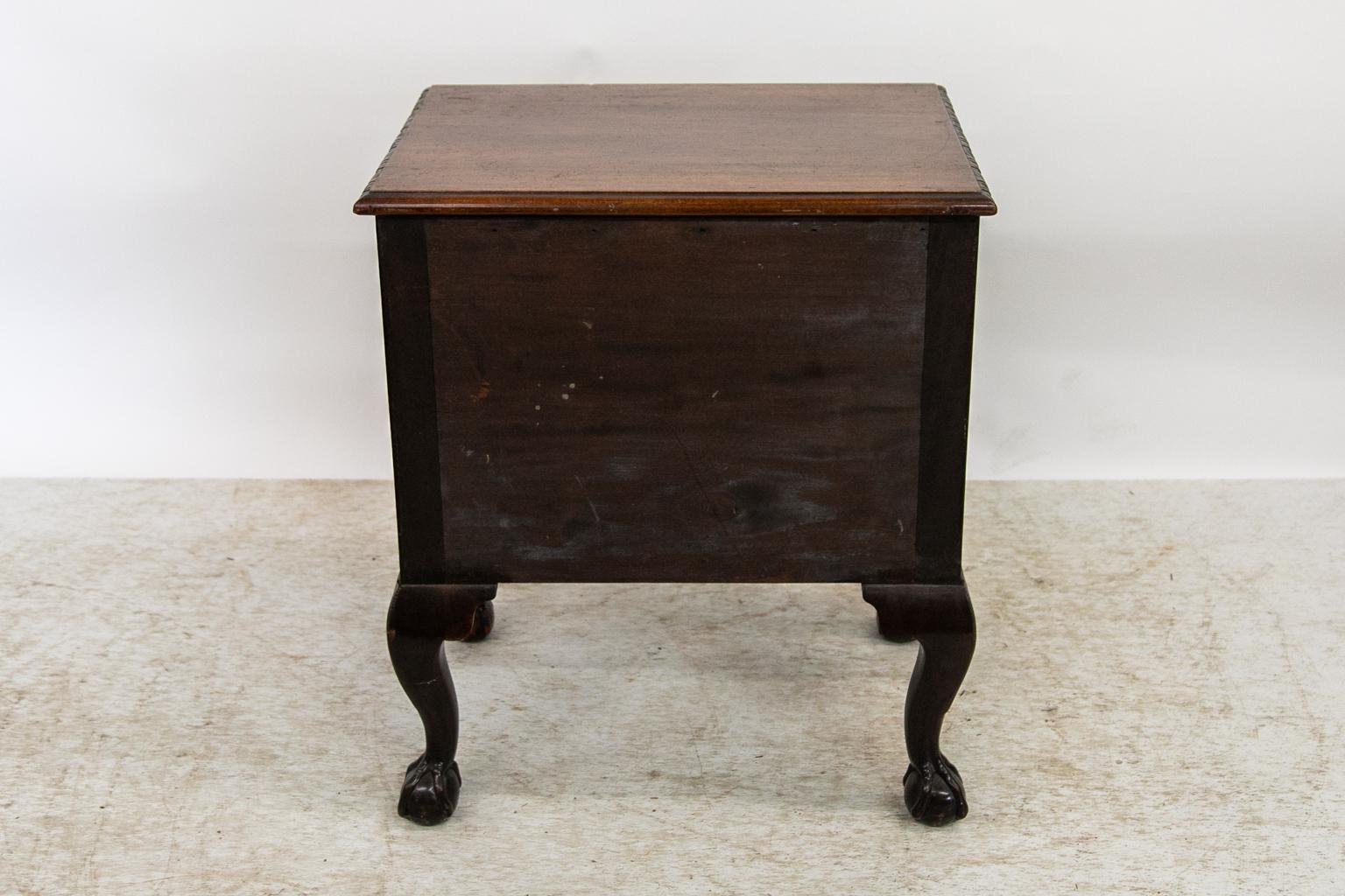 Laiton Table de chevet en acajou anglais