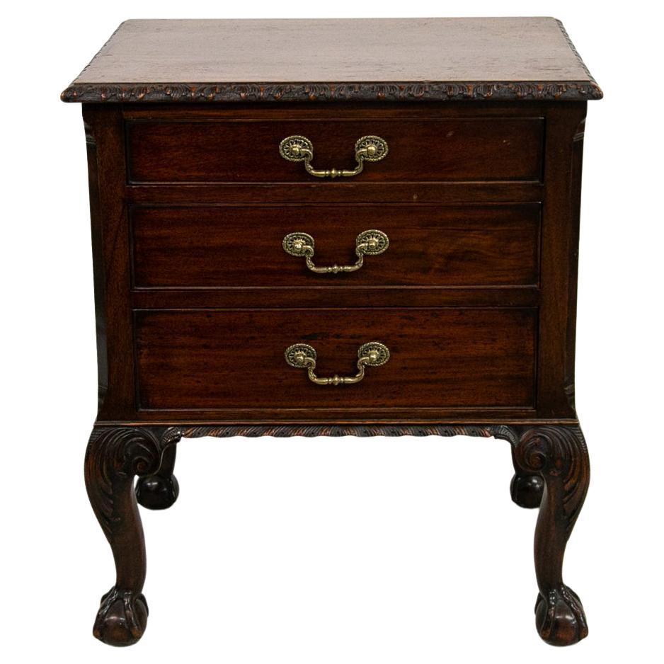 English Mahogany Bedside Table For Sale