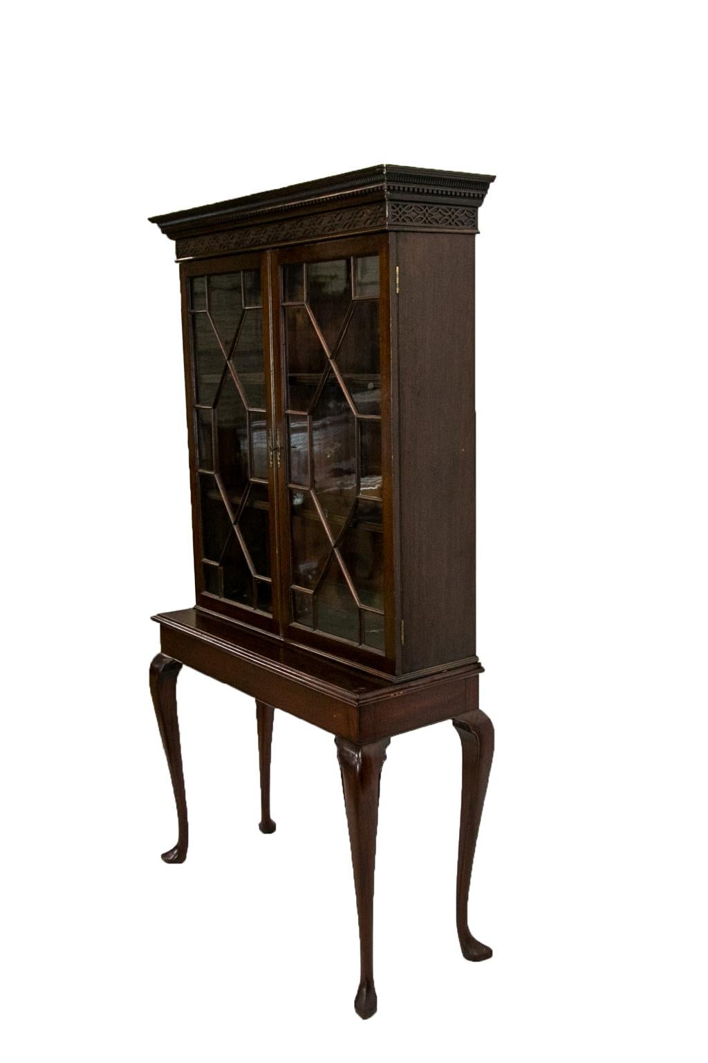 English Mahogany Book/Display Case For Sale 5