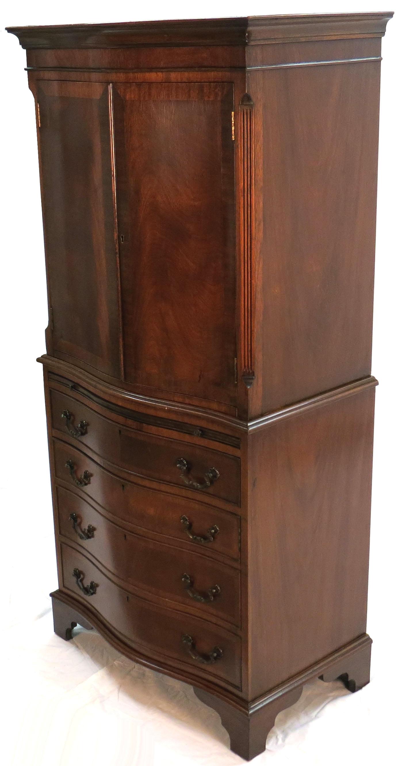 English Mahogany Bow Fronted Liquor Cabinet Cocktail Bar Drinks Cupboard For Sale 3