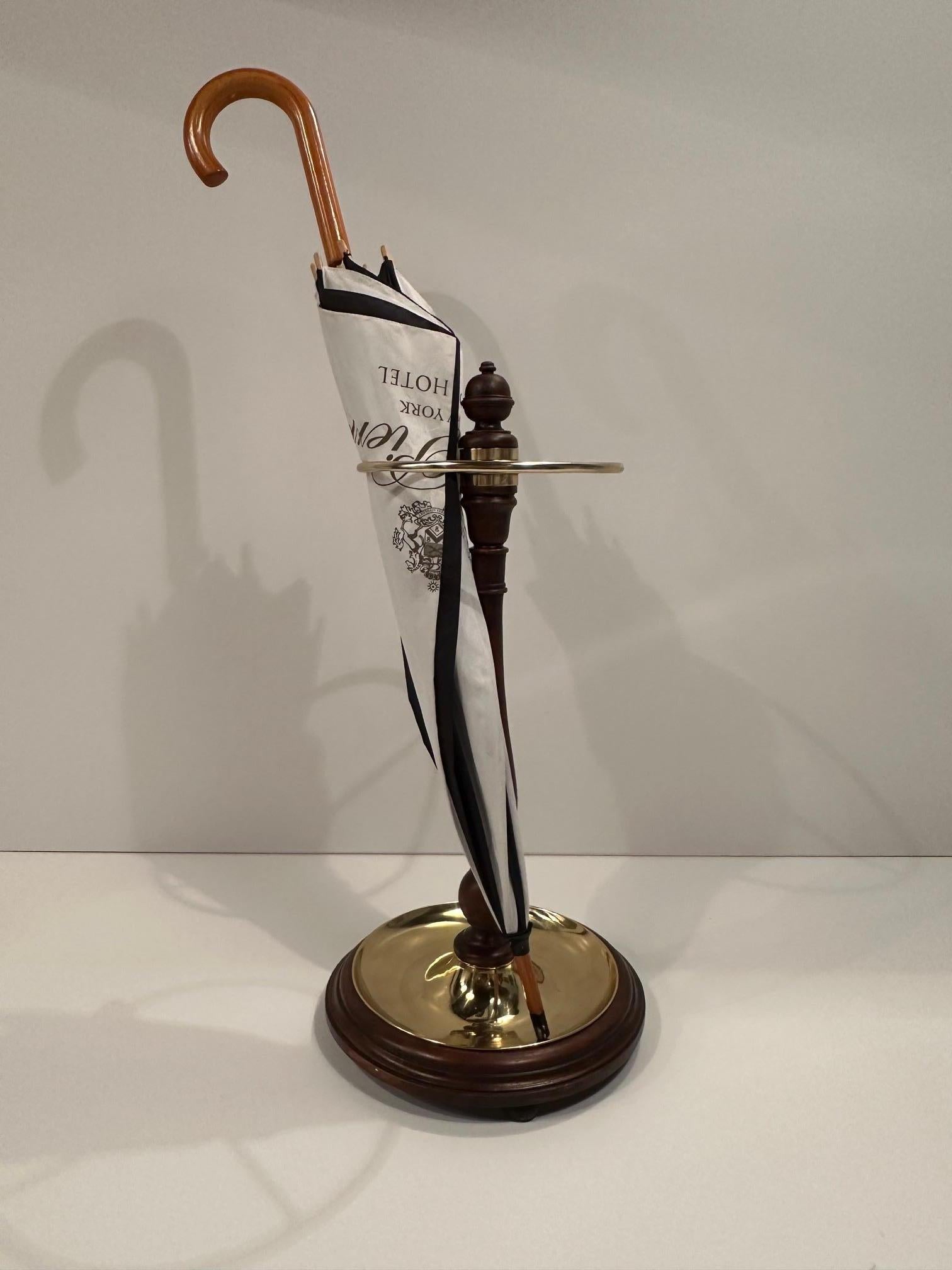 Early 20th Century English Mahogany & Brass Antique Umbrella Stand For Sale