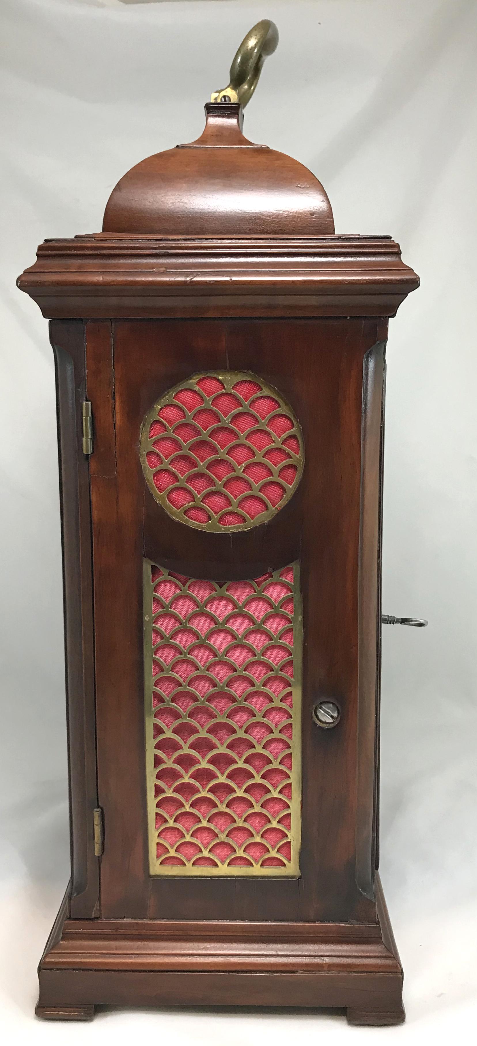 English Mahogany Case Bracket Clock, James Gibbs London, circa 1740 In Good Condition In Milford, NH