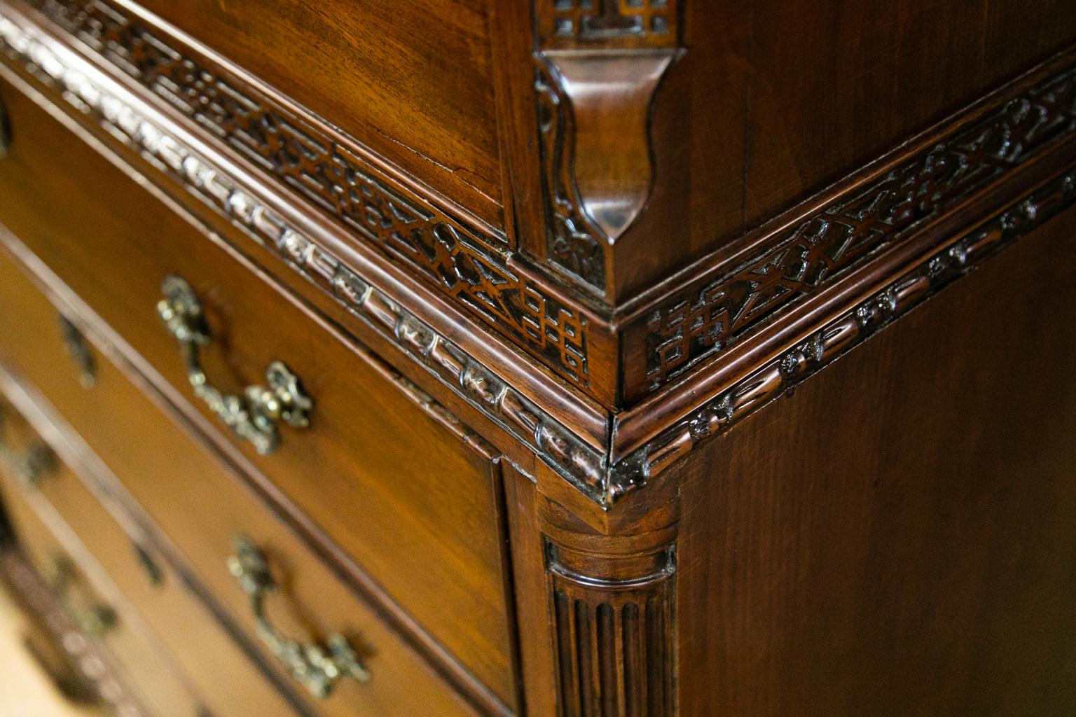 English Mahogany Chippendale Chest on Chest For Sale 3