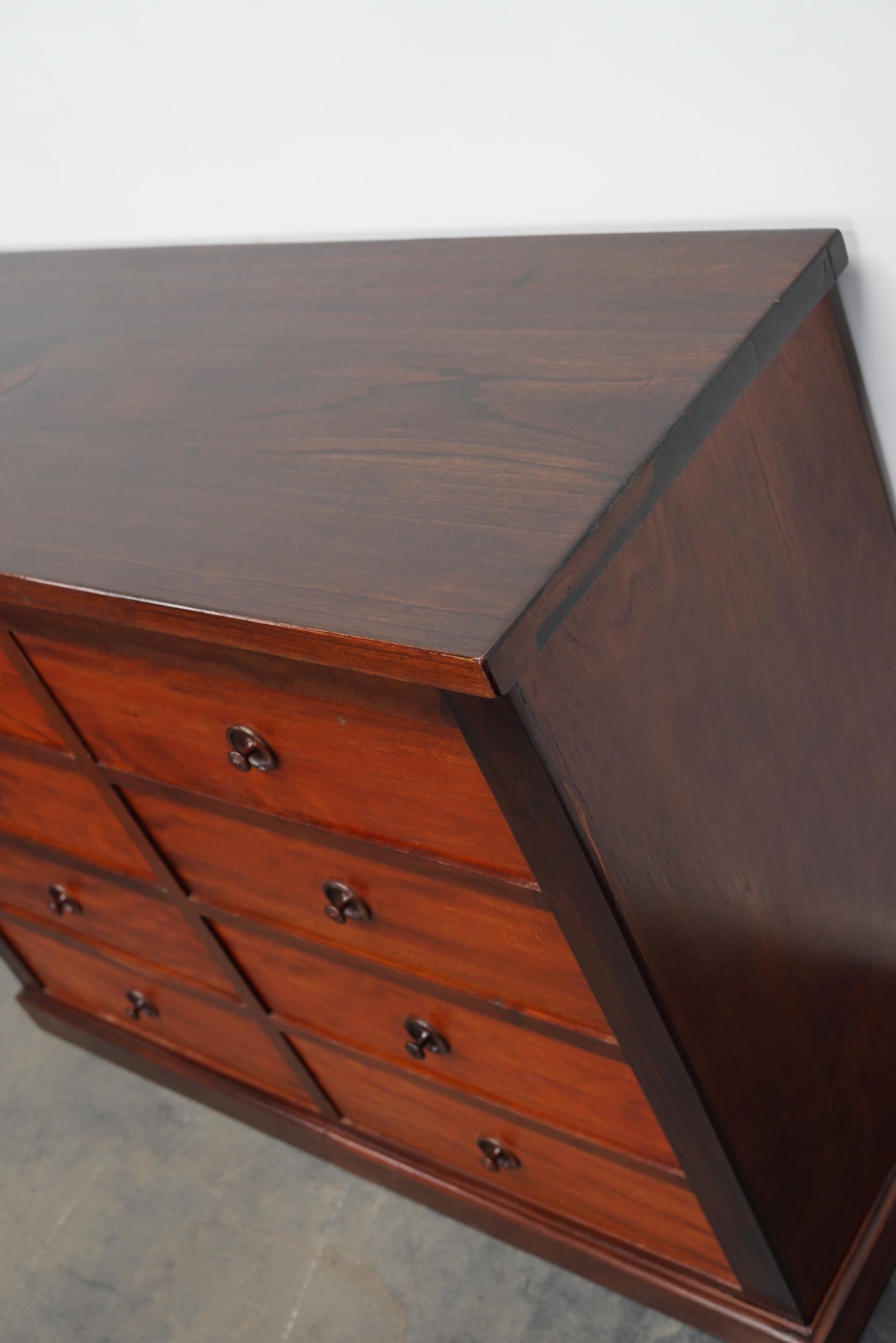 Commode o banca di cassetti in mogano inglese, anni '30 in vendita 12